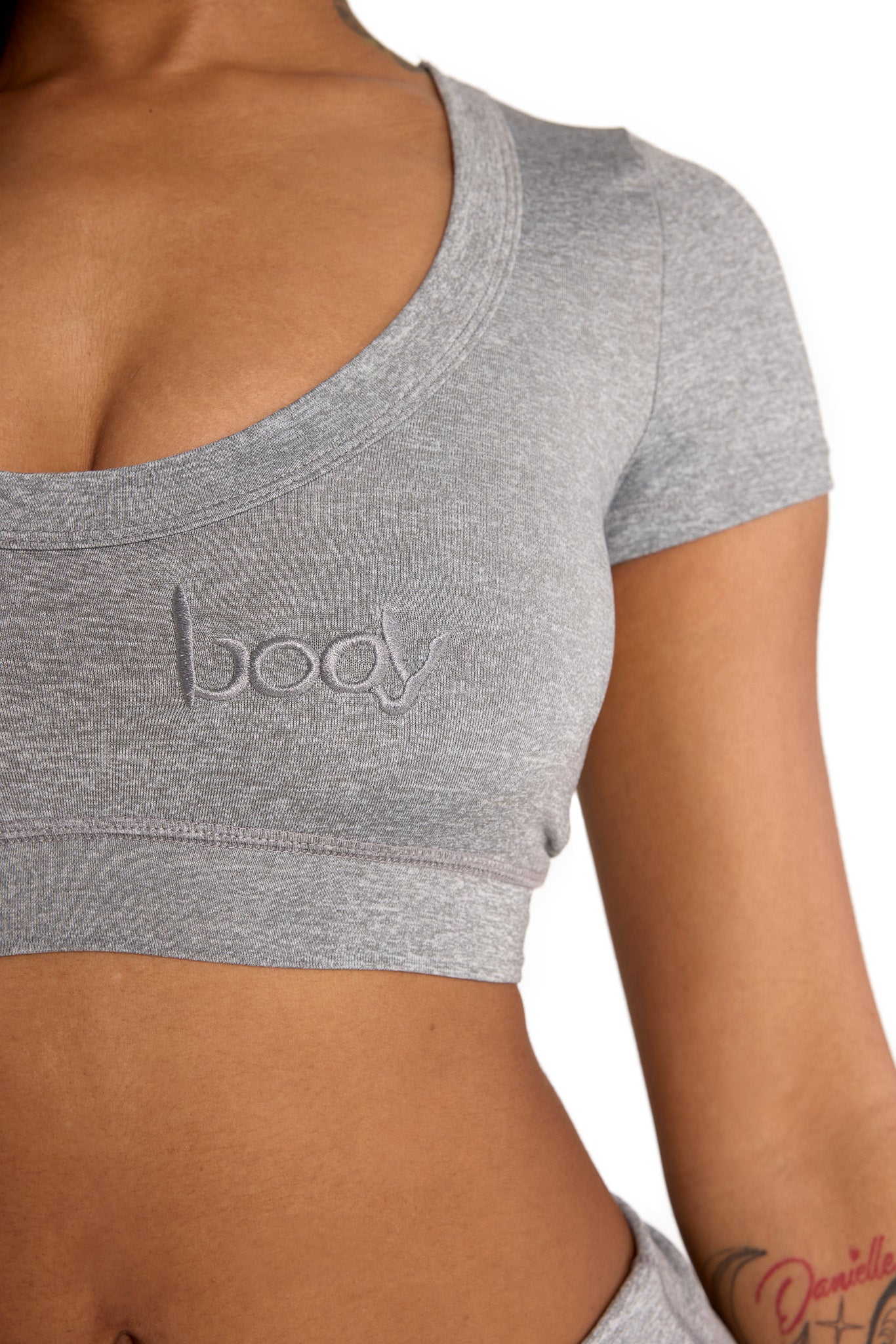 YOGA CROP TOP (HEATHER GREY)