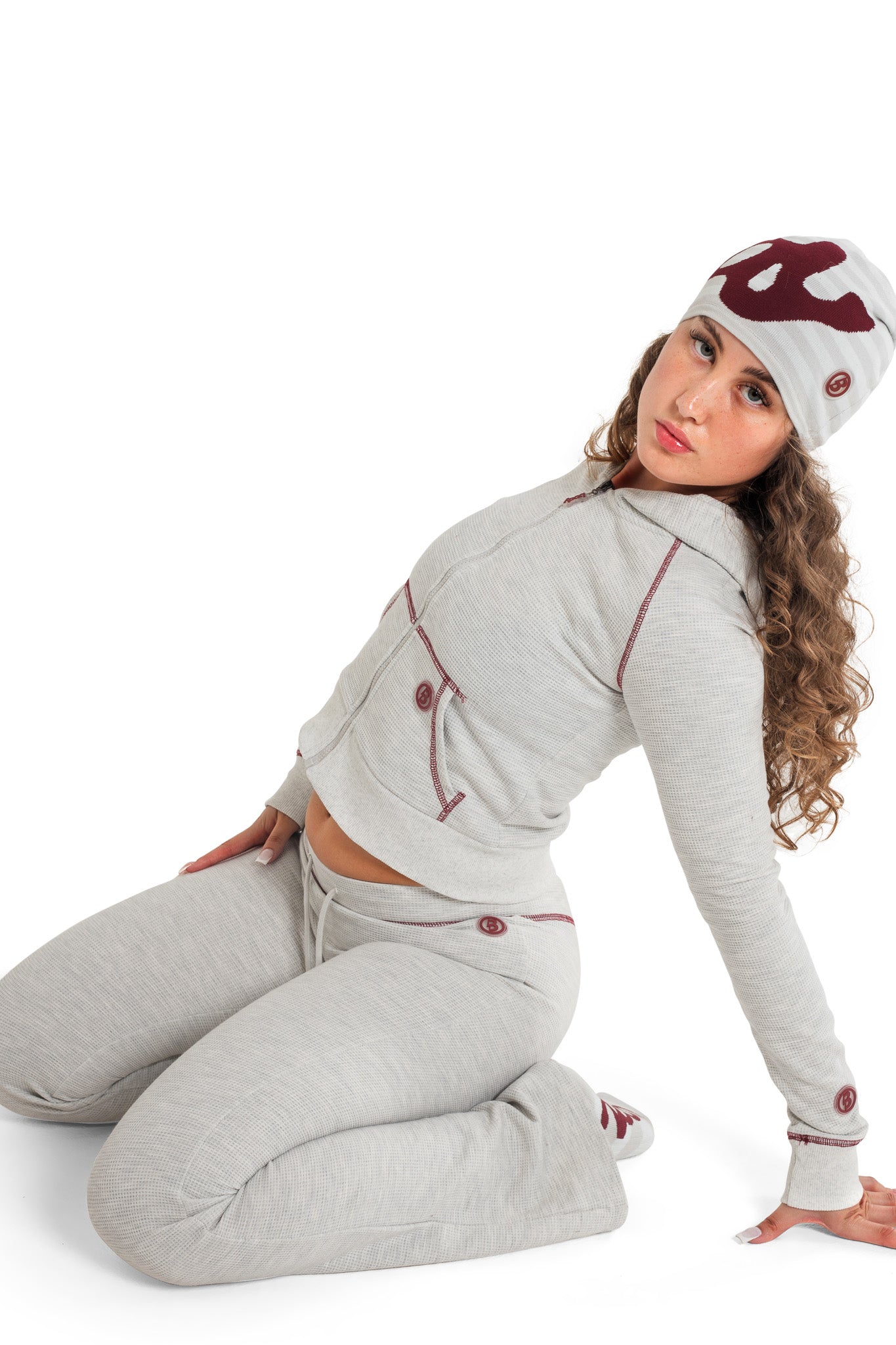 WAFFLE KNIT HOODIE (HEATHER GREY/MAROON