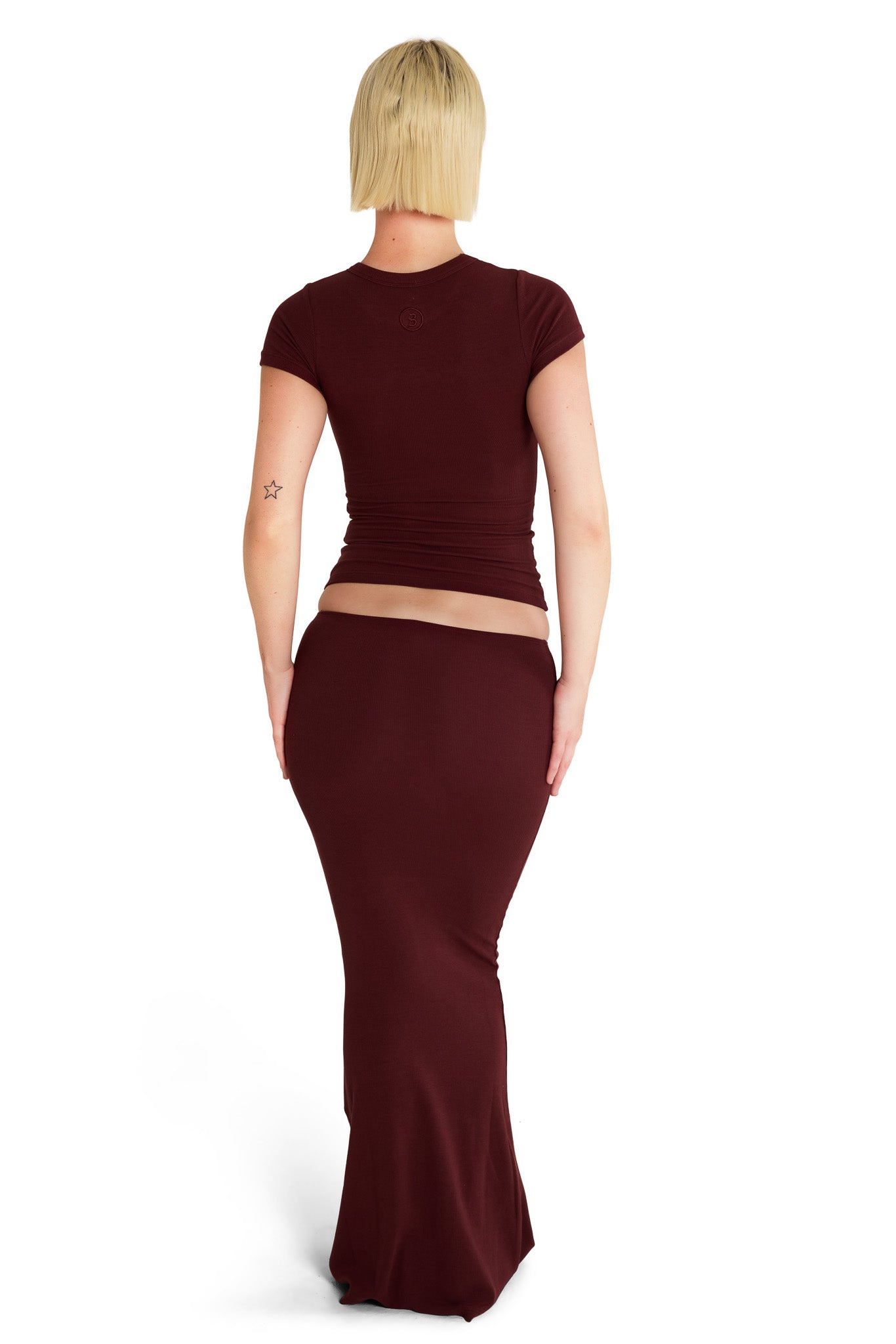 RIBBED MAXI SKIRT ESSENTIAL (BORDEAUX)