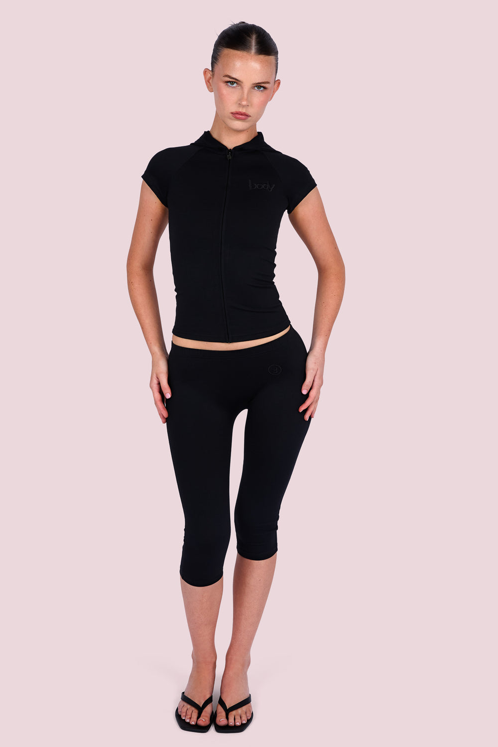 BODY BASICS CAPRIS (MIDNIGHT BLACK)