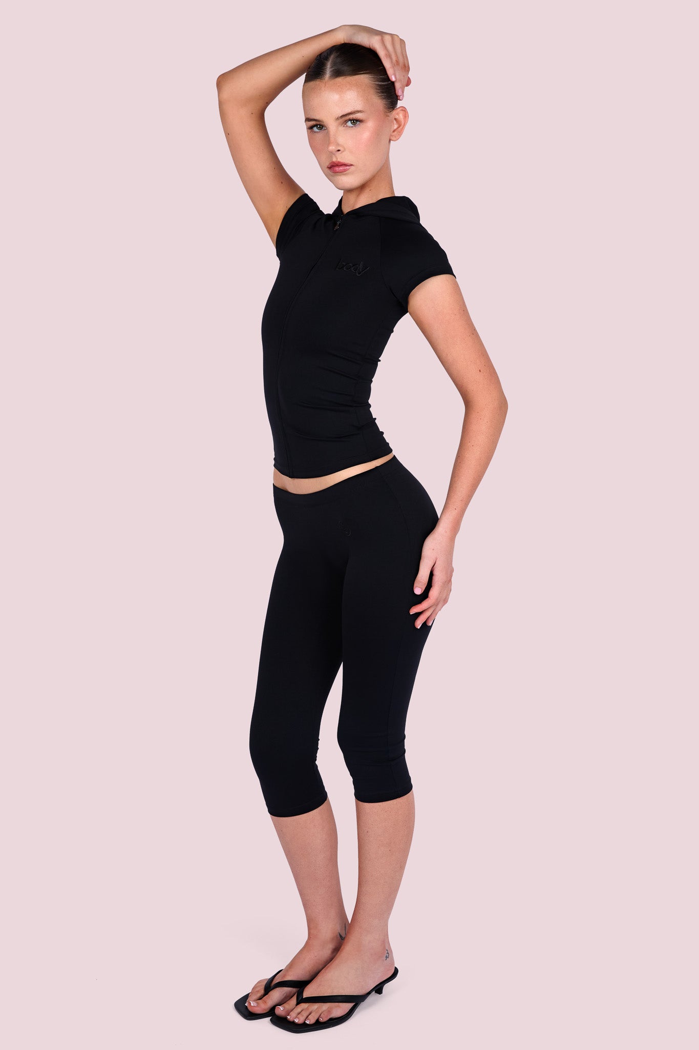 BODY BASICS CAPRIS (MIDNIGHT BLACK)