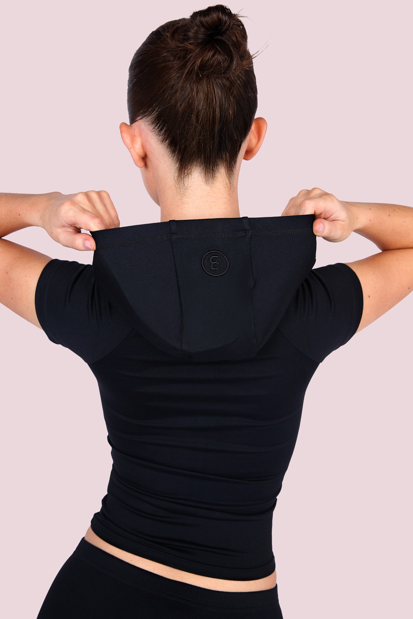 BODY BASICS SHORT SLEEVE HOODIE (MIDNIGHT BLACK)