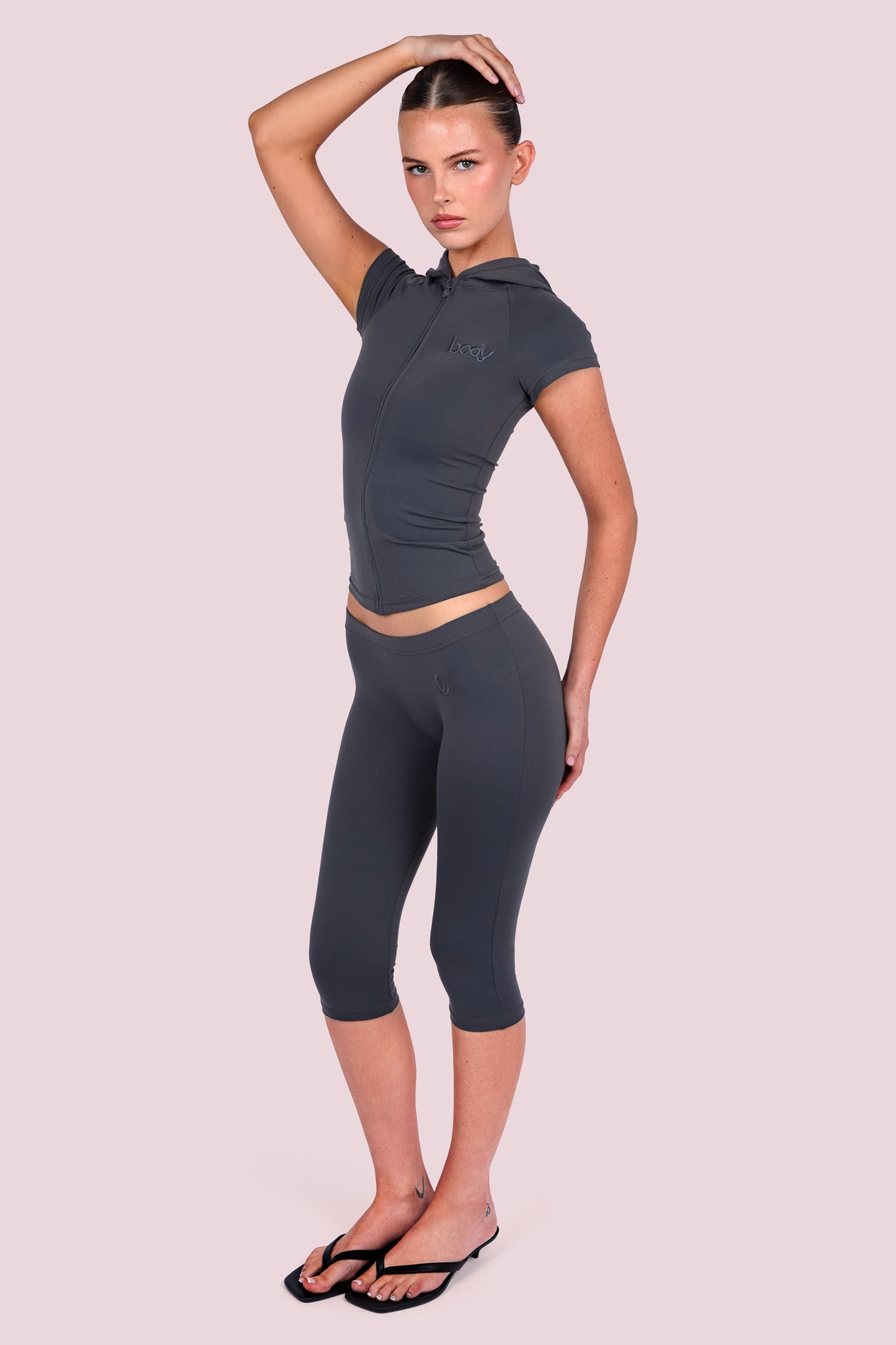 BODY BASICS CAPRIS (CHARCOAL)