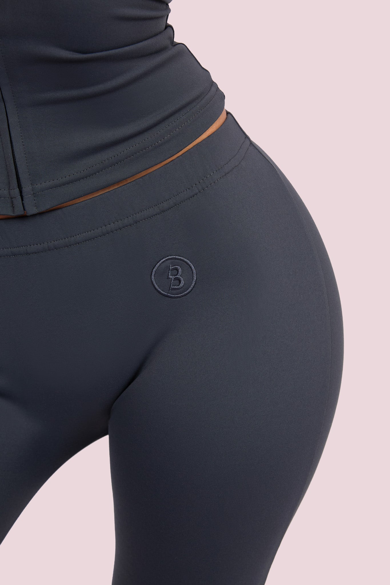 BODY BASICS CAPRIS (CHARCOAL)