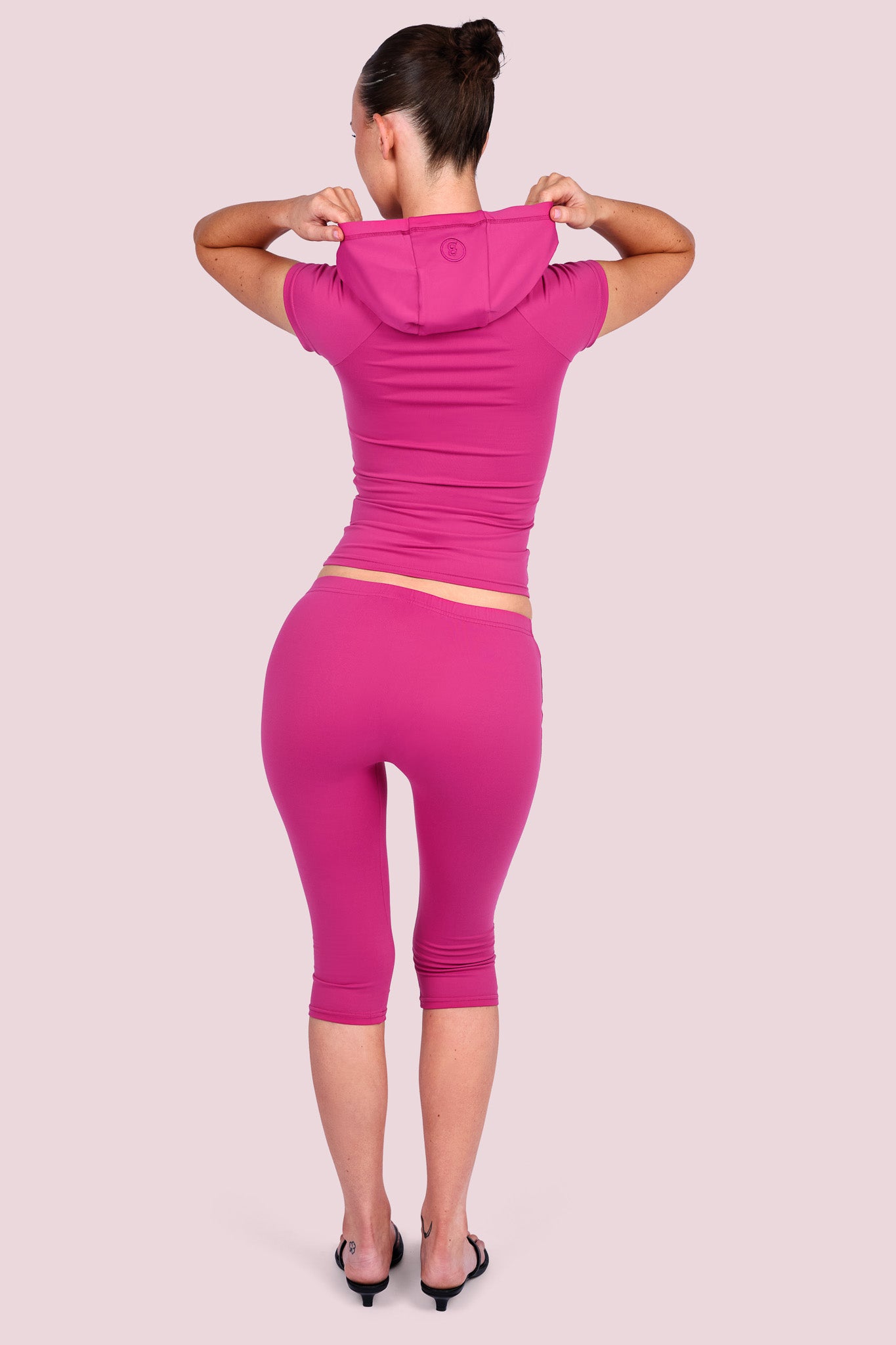 BODY BASICS CAPRIS (FUCHSIA)