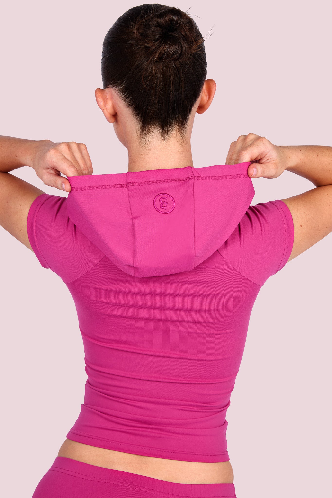 BODY BASICS SHORT SLEEVE HOODIE (FUCHSIA)