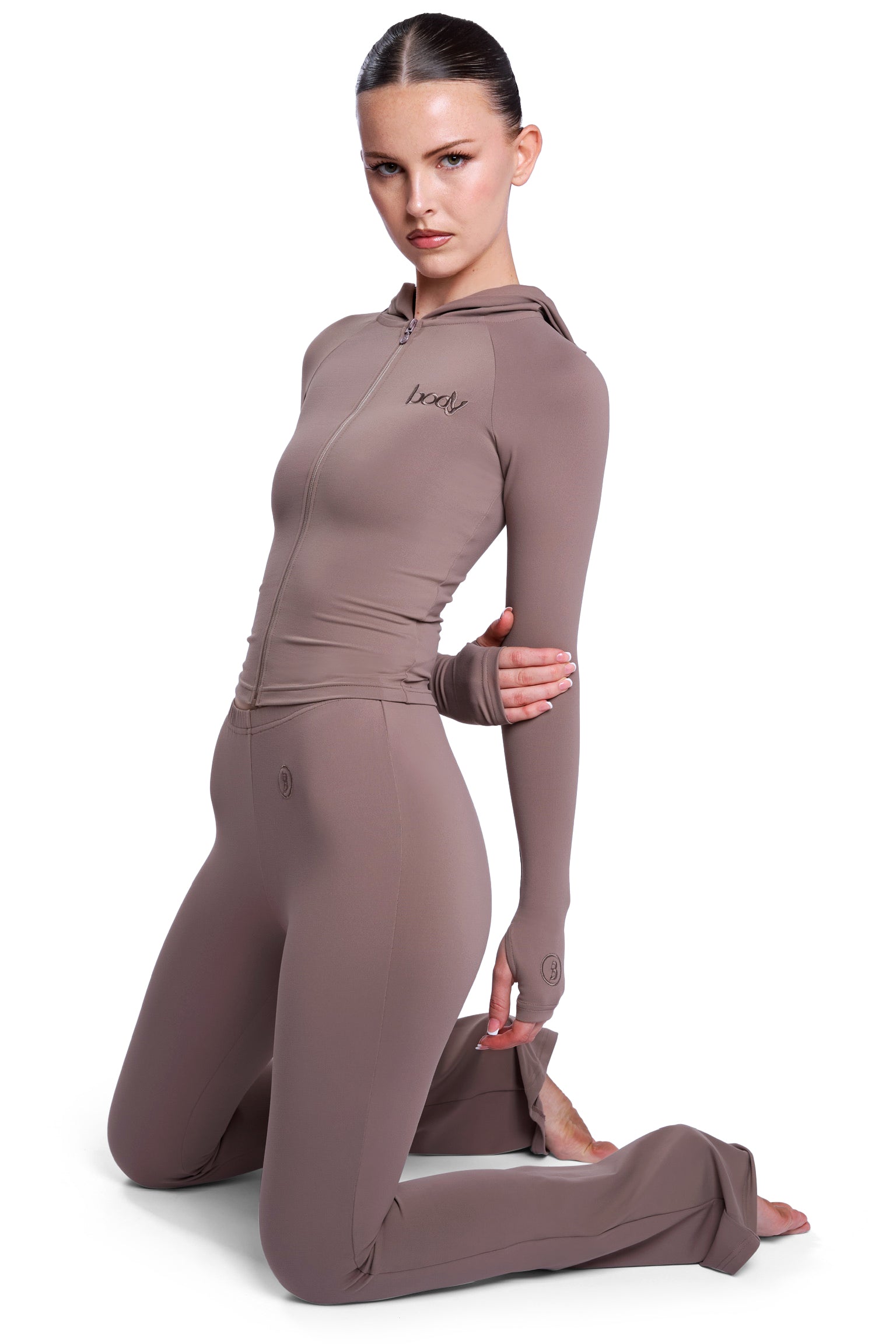 PRE-ORDER - BASICS HOODIE 2.0 (SAND DUNE)