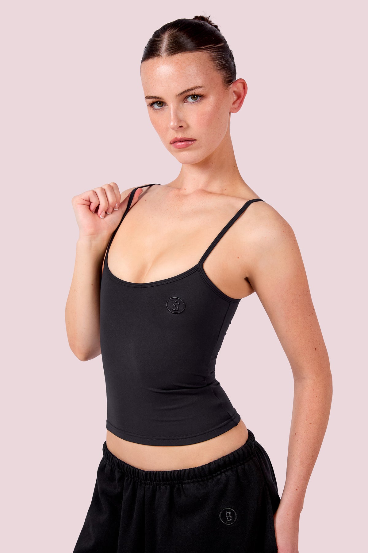 EVERYBODY BASICS ADJUSTABLE SPAGHETTI STRAP TANK TOP (BLACK)