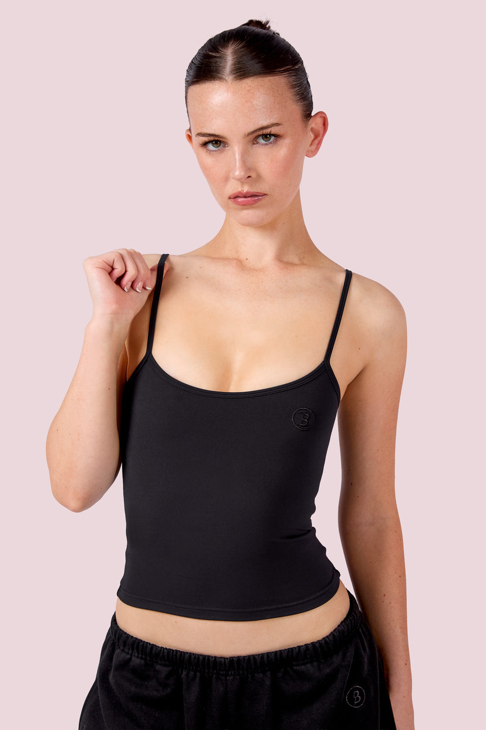 EVERYBODY BASICS ADJUSTABLE SPAGHETTI STRAP TANK TOP (BLACK)
