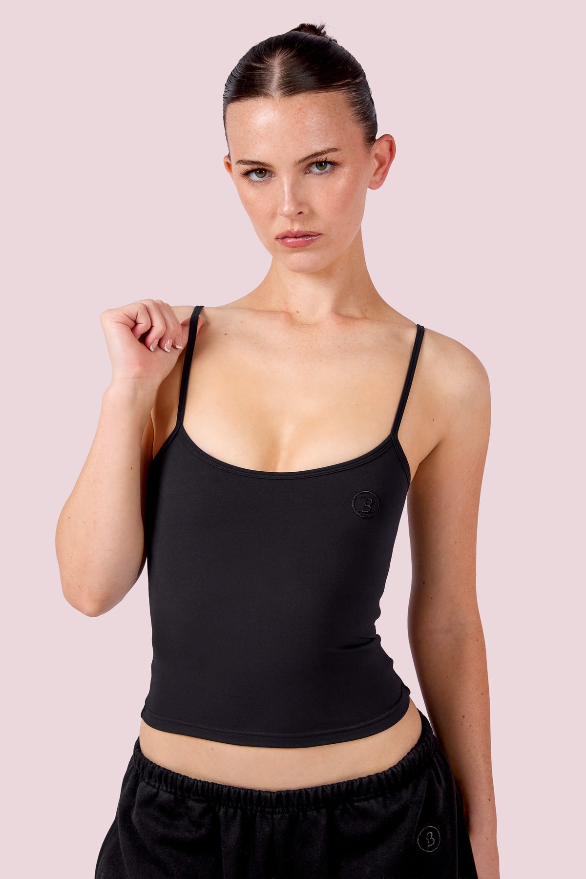 EVERYBODY BASICS ADJUSTABLE SPAGHETTI STRAP TANK TOP (BLACK)