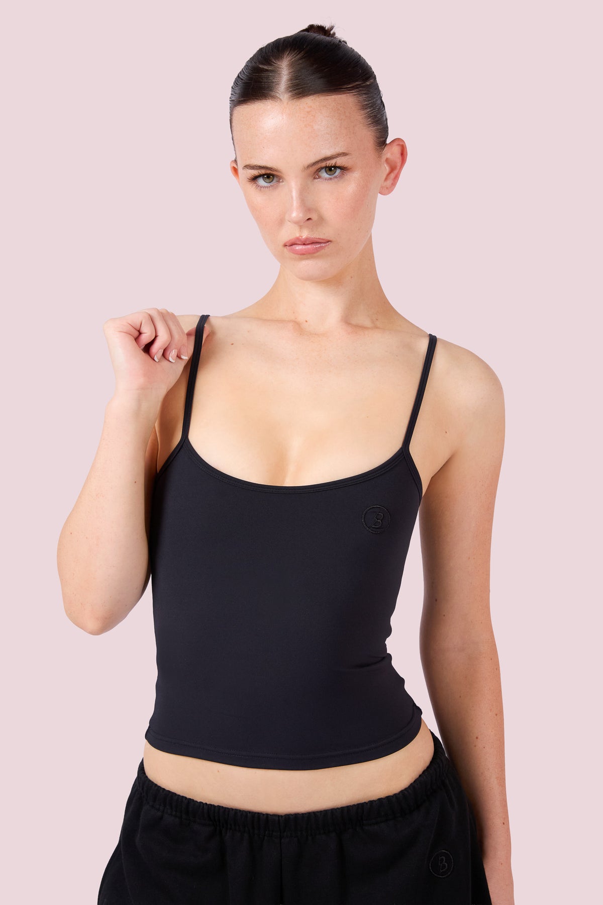 EVERYBODY BASICS ADJUSTABLE SPAGHETTI STRAP TANK TOP (BLACK)