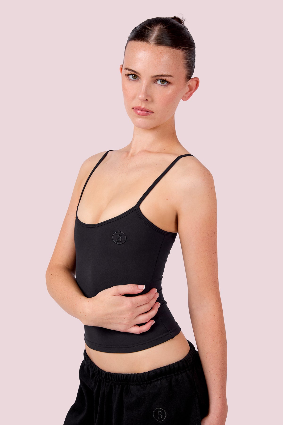 EVERYBODY BASICS ADJUSTABLE SPAGHETTI STRAP TANK TOP (BLACK)