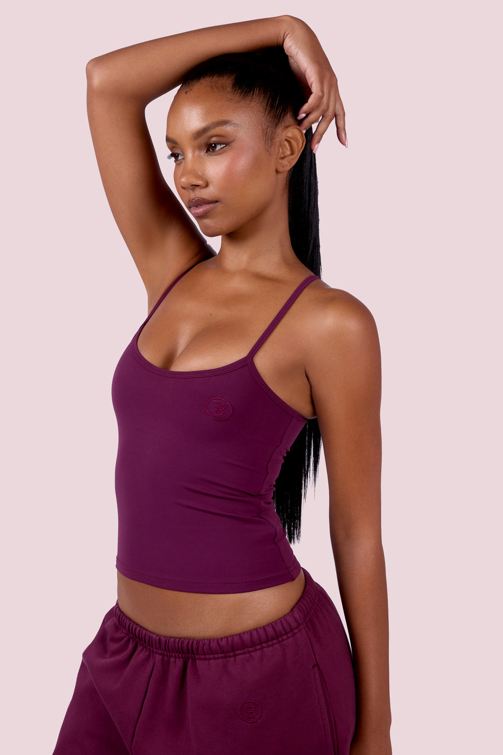 EVERYBODY BASICS ADJUSTABLE SPAGHETTI STRAP TANK TOP (GRAPE WINE)