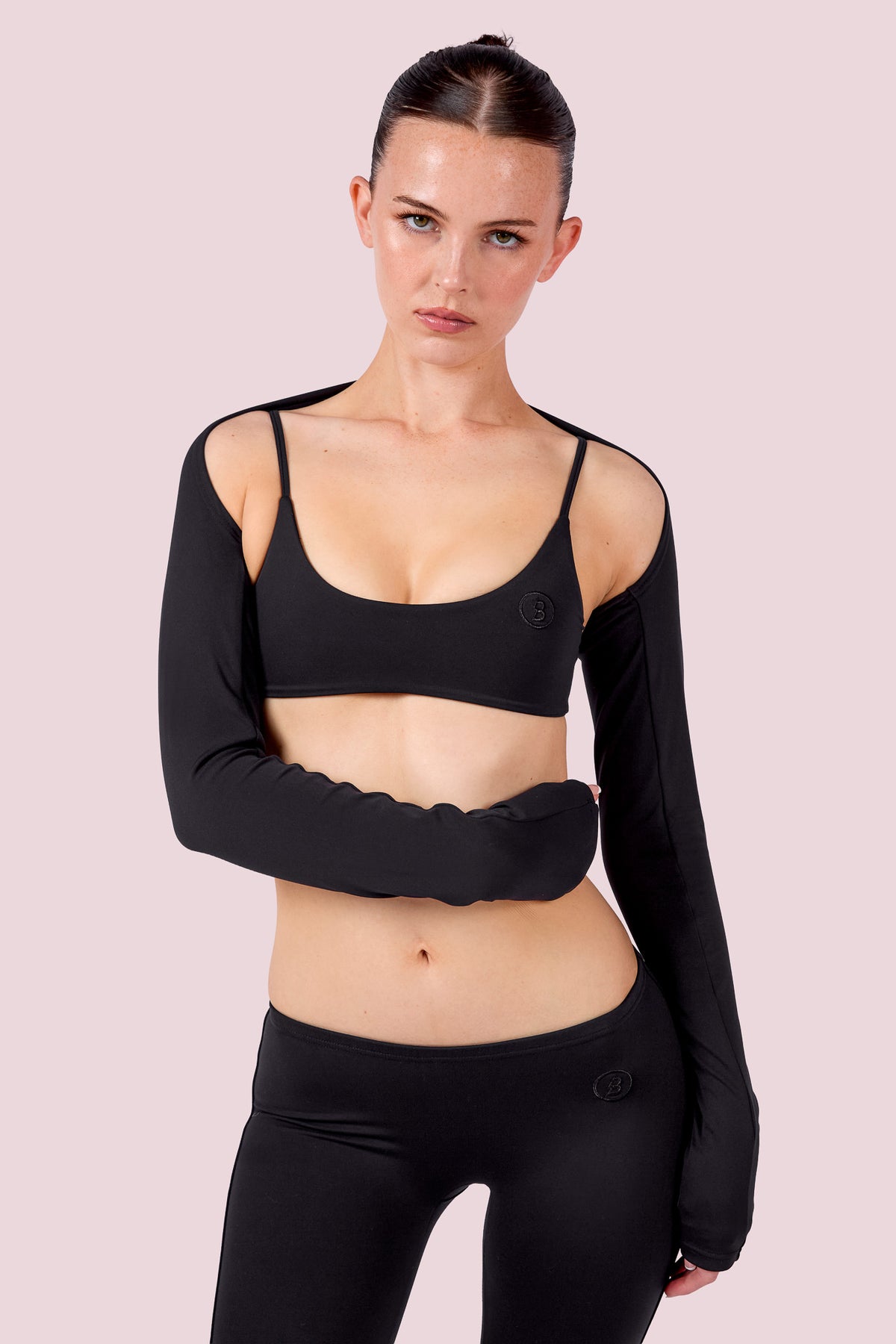 EVERYBODY BASICS BOLERO (BLACK)