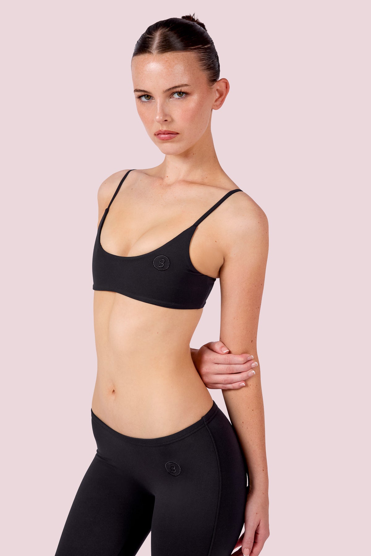EVERYBODY BASICS BRALETTE (BLACK)