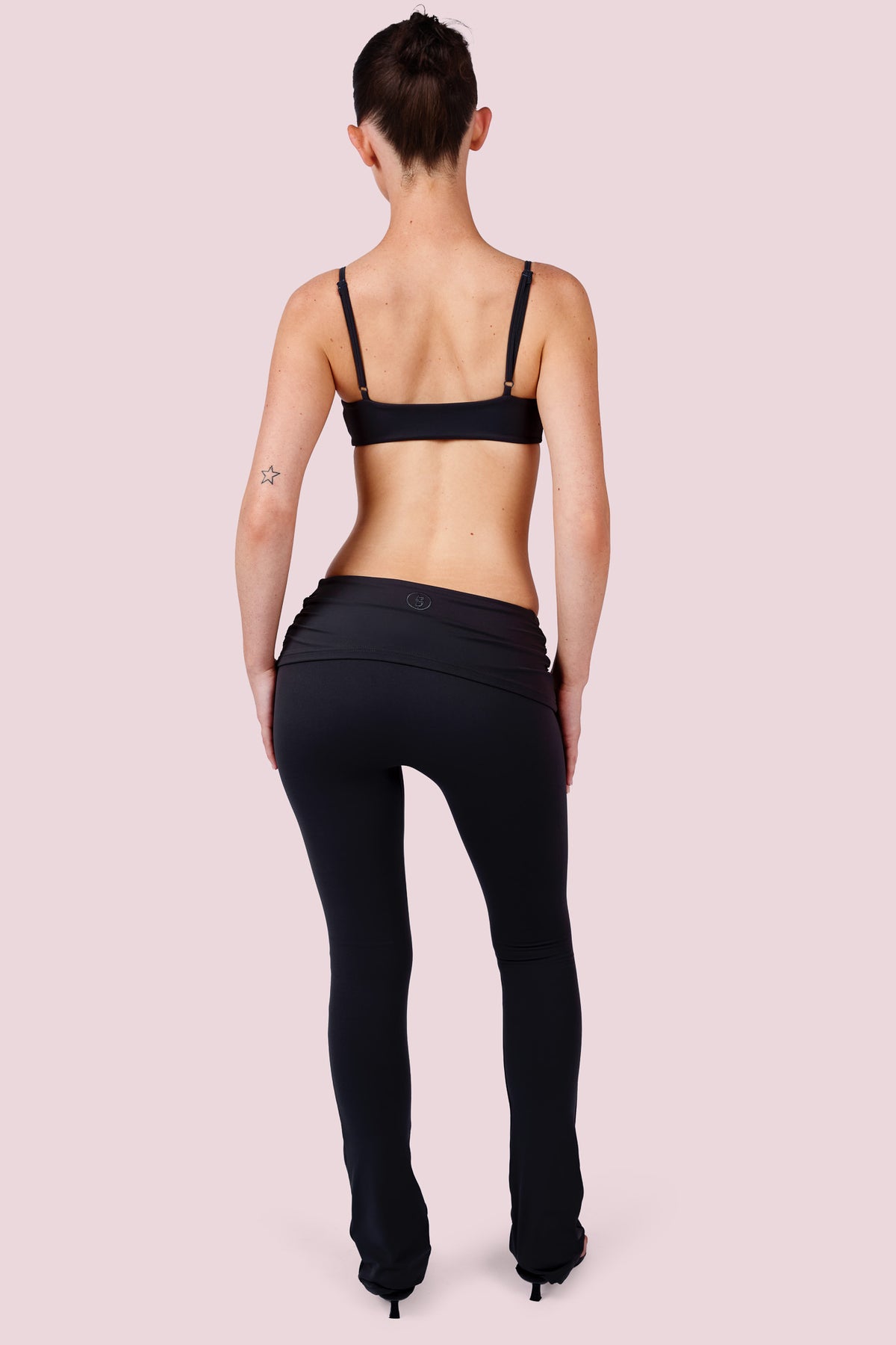 EVERYBODY BASICS BRALETTE (BLACK)