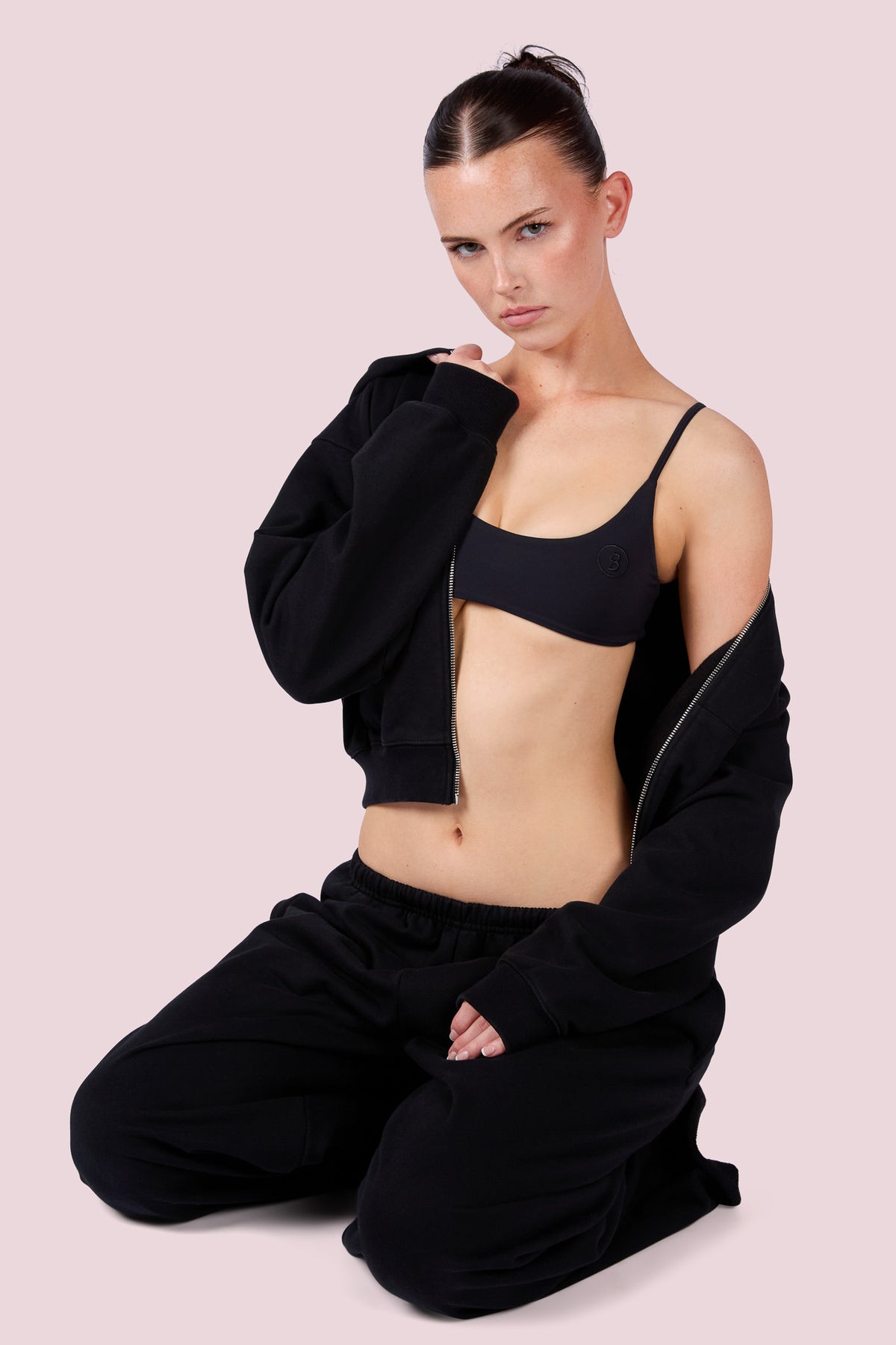EVERYBODY BASICS BRALETTE (BLACK)