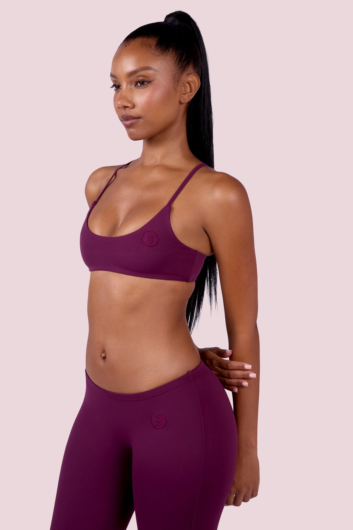 EVERYBODY BASICS BRALETTE (GRAPE WINE)