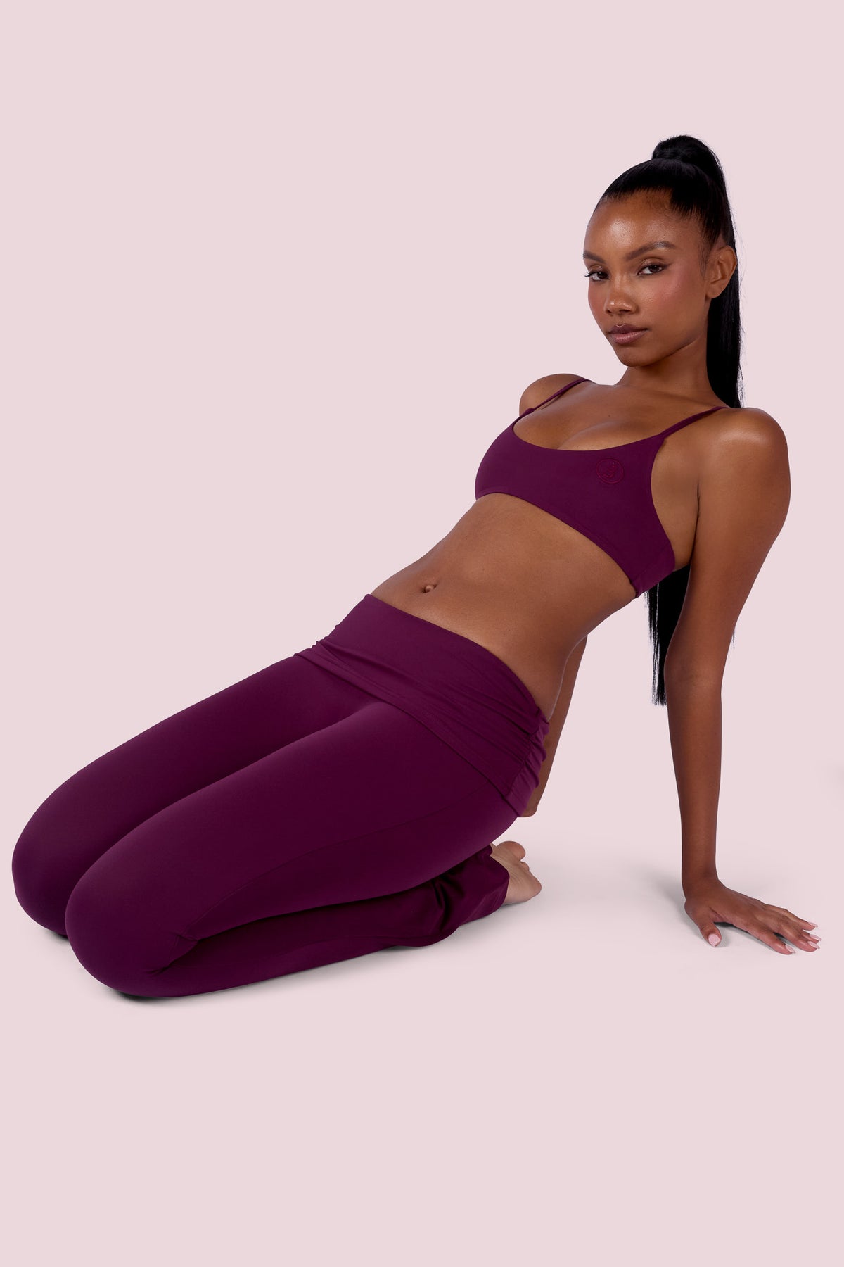 EVERYBODY BASICS BRALETTE (GRAPE WINE)