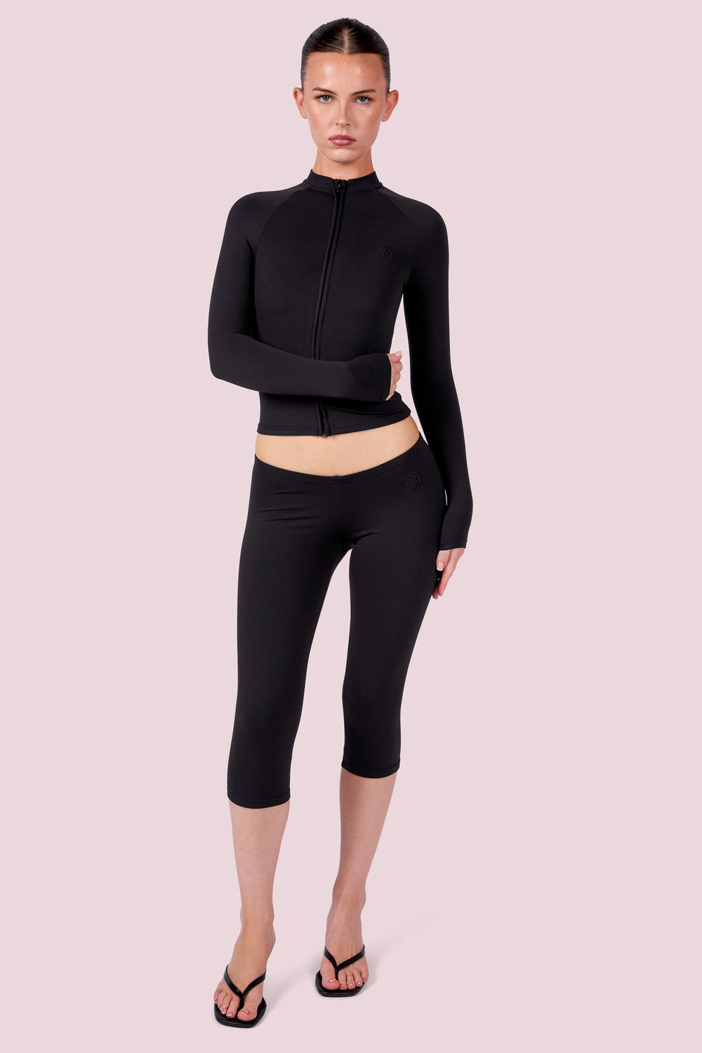 EVERYBODY BASICS CAPRI (BLACK)