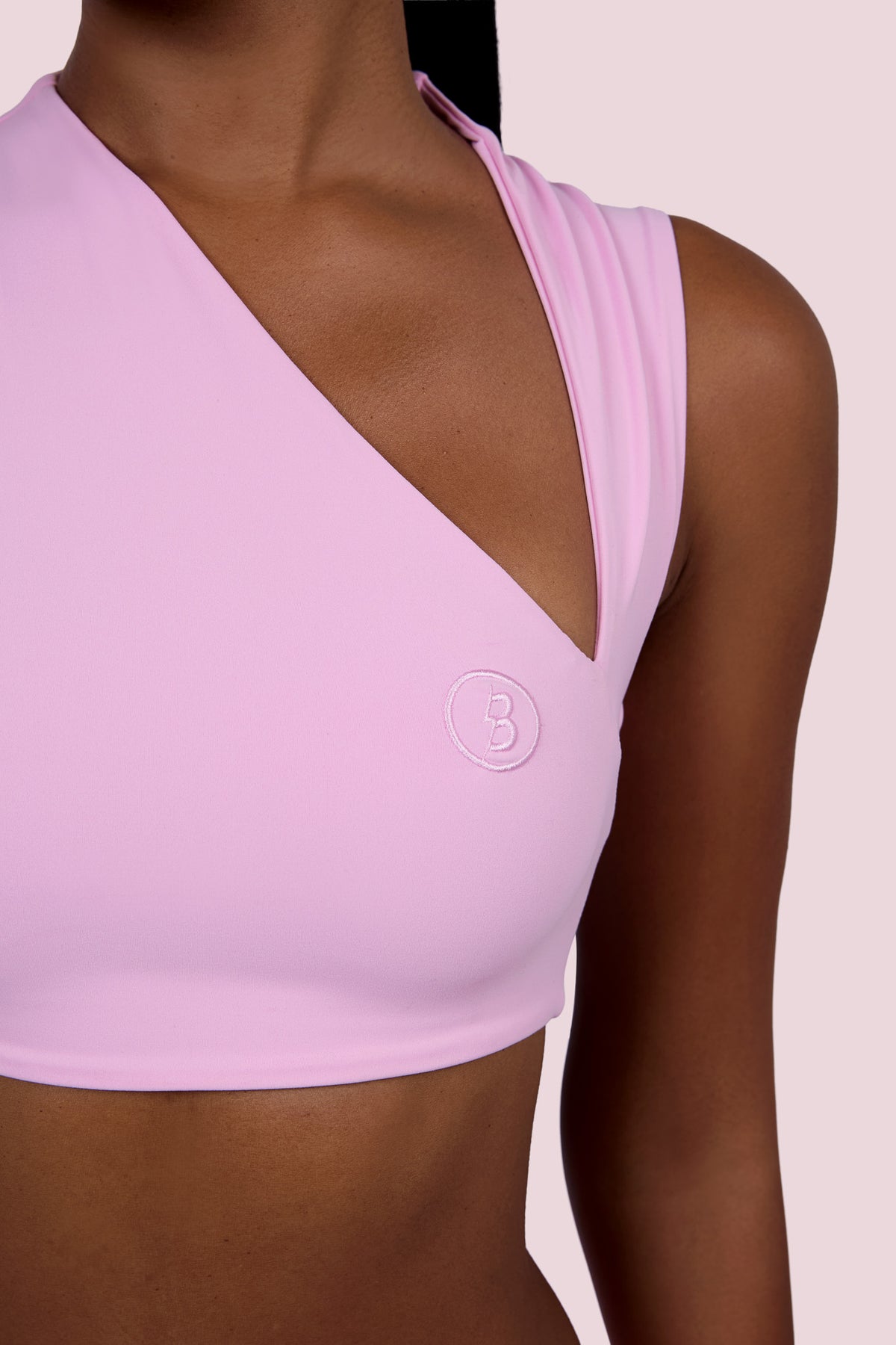 EVERYBODY BASICS CUTOUT CROP TOP (LIGHT PINK)