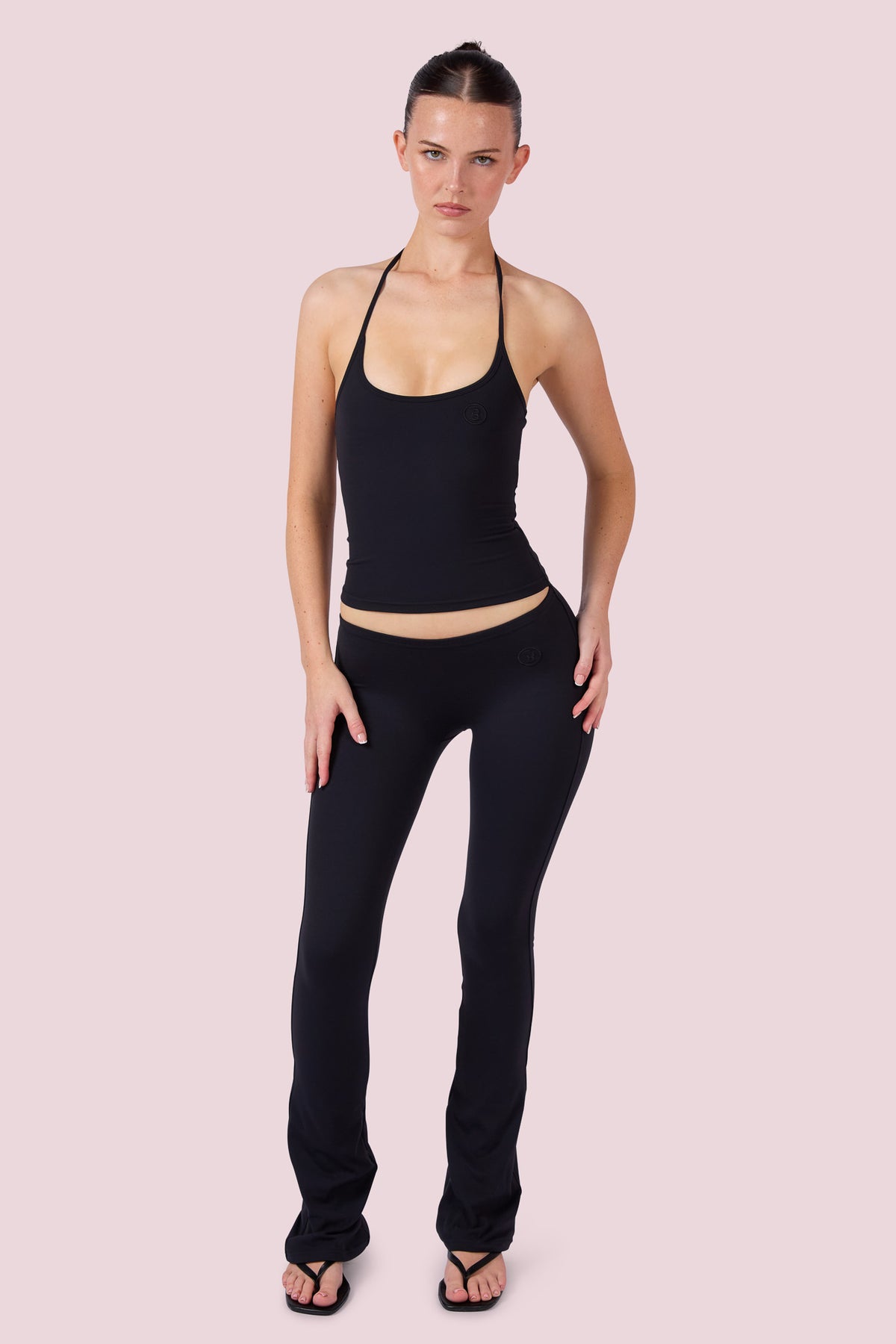 EVERYBODY BASICS HALTER TANK TOP (BLACK)