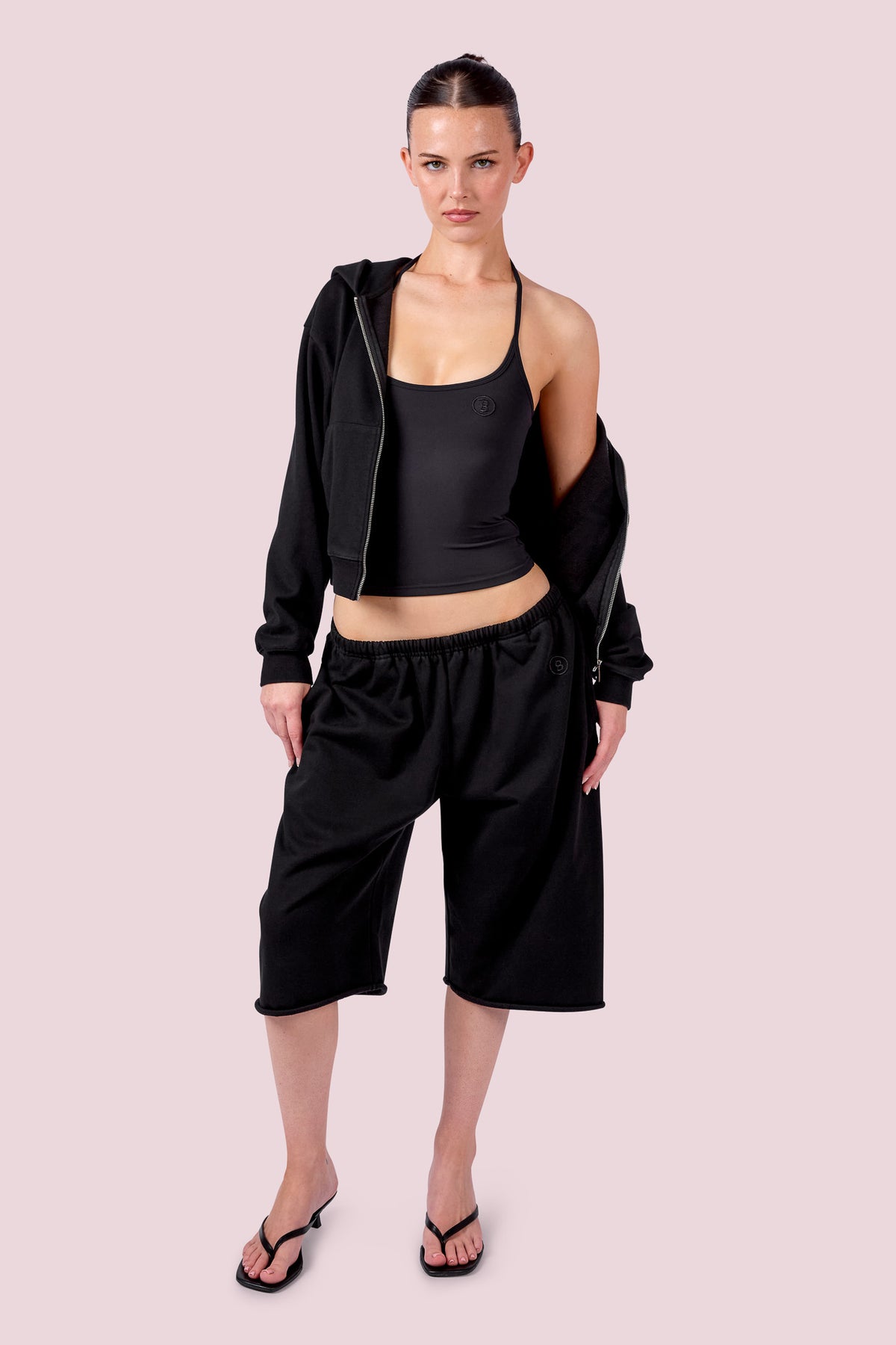 EVERYBODY BASICS HALTER TANK TOP (BLACK)