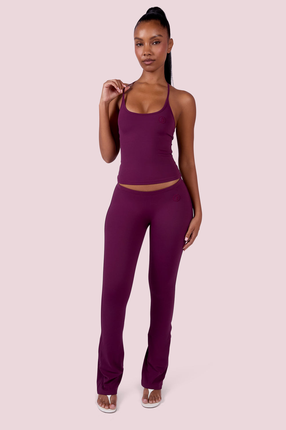 EVERYBODY BASICS HALTER TANK TOP (GRAPE WINE)