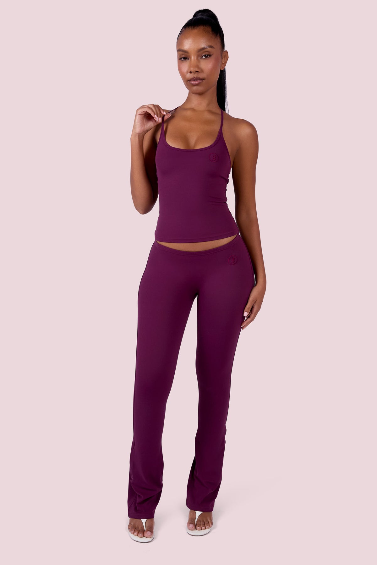 EVERYBODY BASICS HALTER TANK TOP (GRAPE WINE)