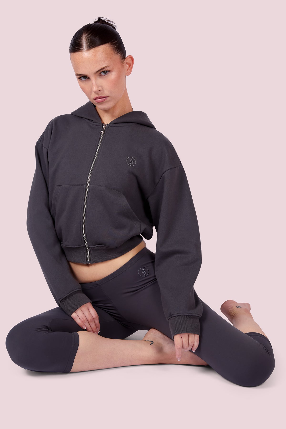 EVERYBODY BASICS ZIP UP SWEATSUIT HOODIE (CHARCOAL)