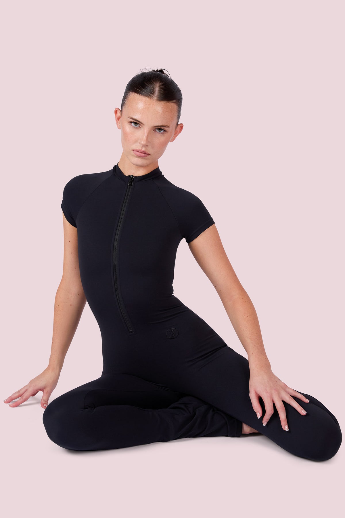 EVERYBODY BASICS SHORT SLEEVE JUMPSUIT (BLACK)