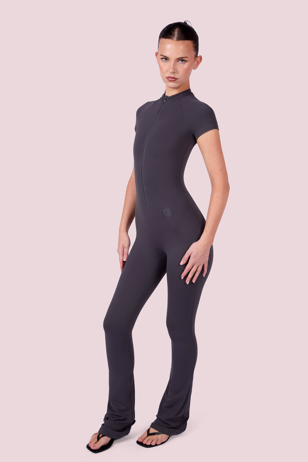EVERYBODY BASICS SHORT SLEEVE JUMPSUIT (CHARCOAL)