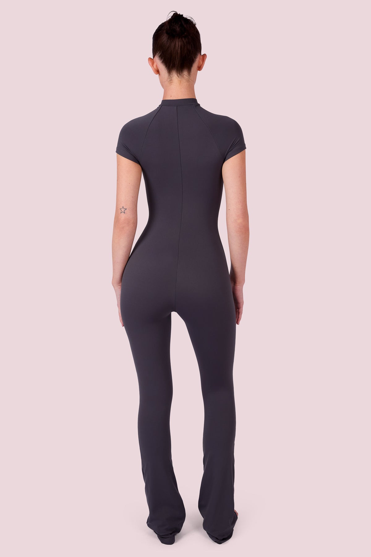 EVERYBODY BASICS SHORT SLEEVE JUMPSUIT (CHARCOAL)