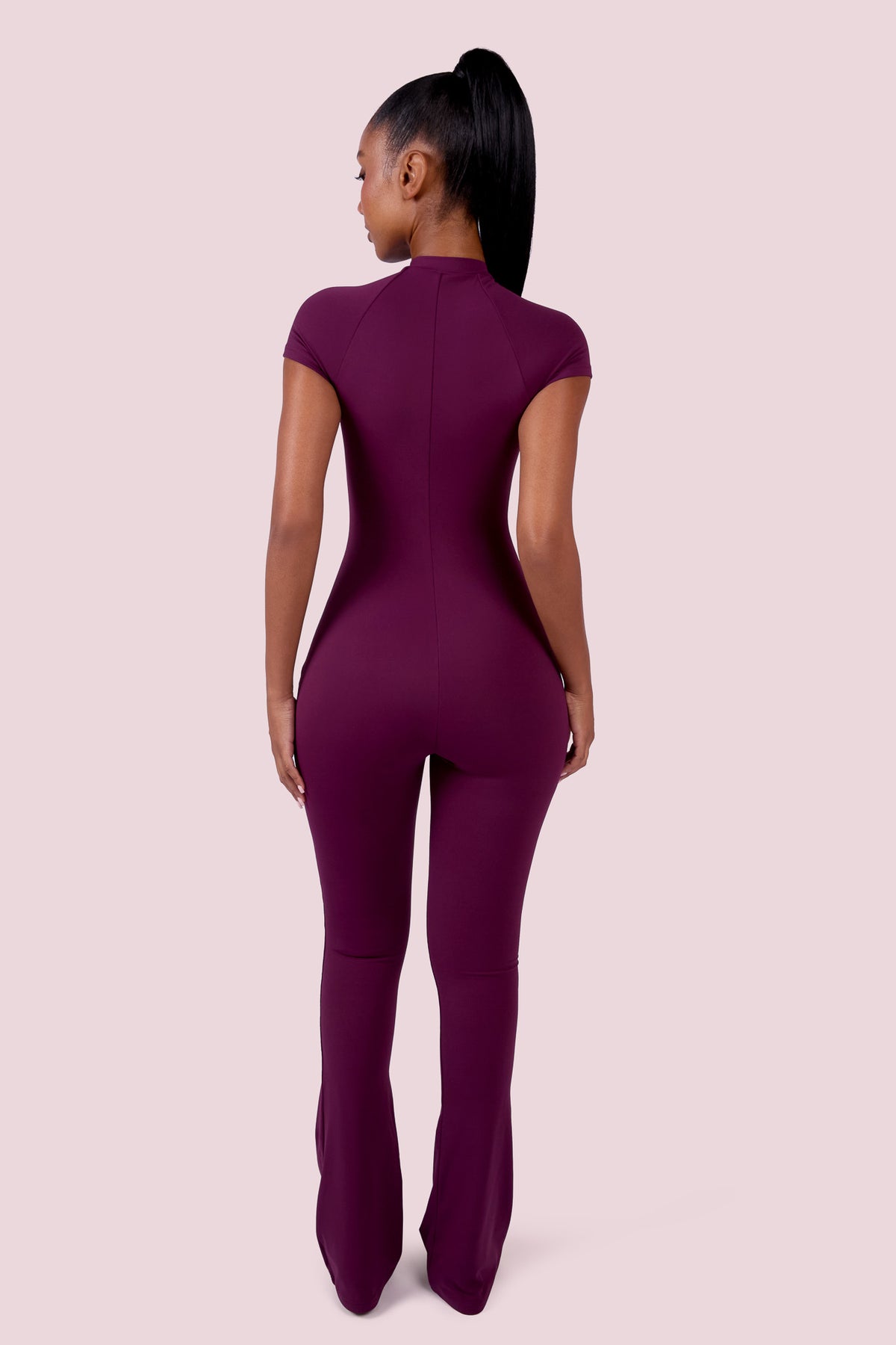 EVERYBODY BASICS SHORT SLEEVE JUMPSUIT (GRAPE WINE)