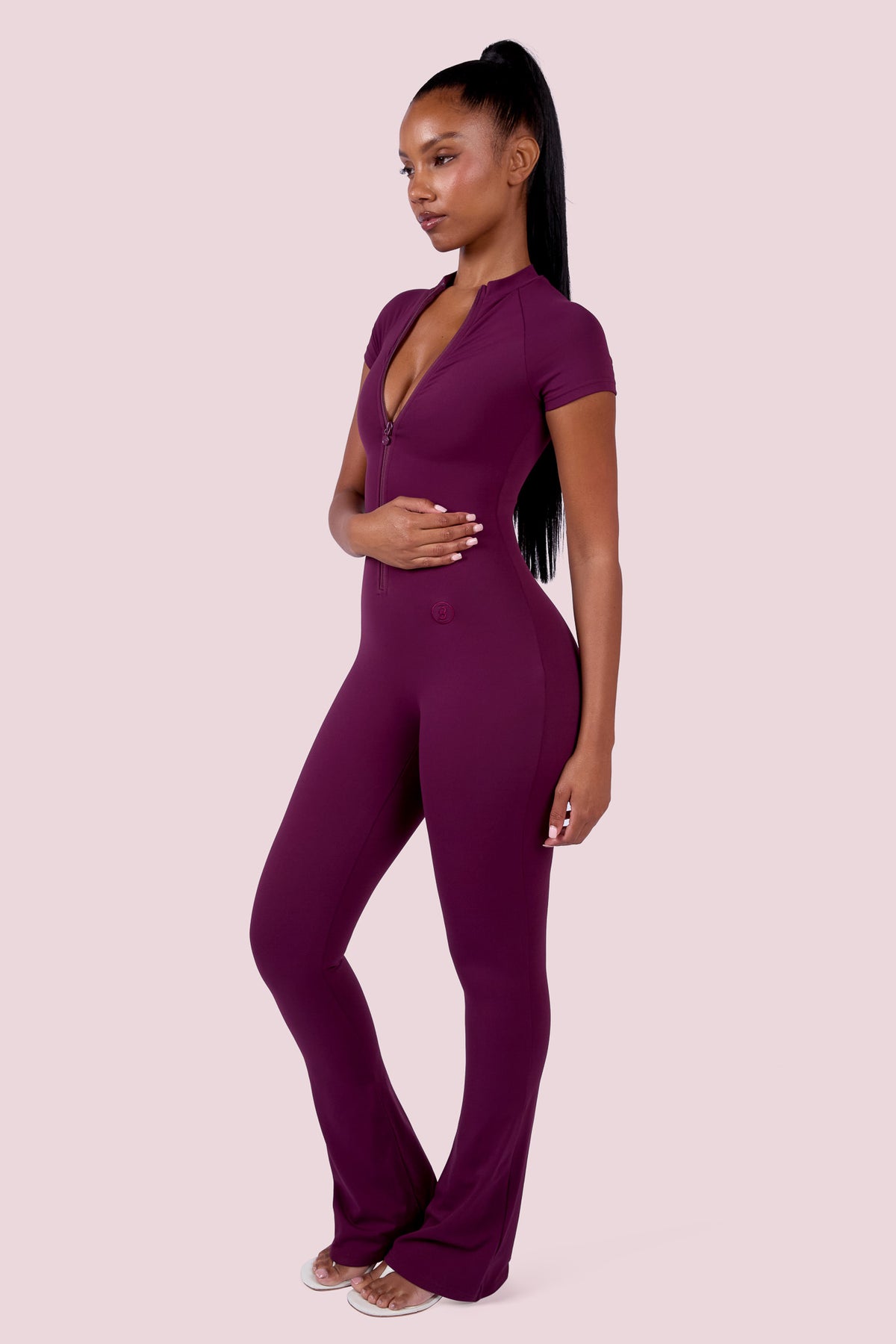 EVERYBODY BASICS SHORT SLEEVE JUMPSUIT (GRAPE WINE)