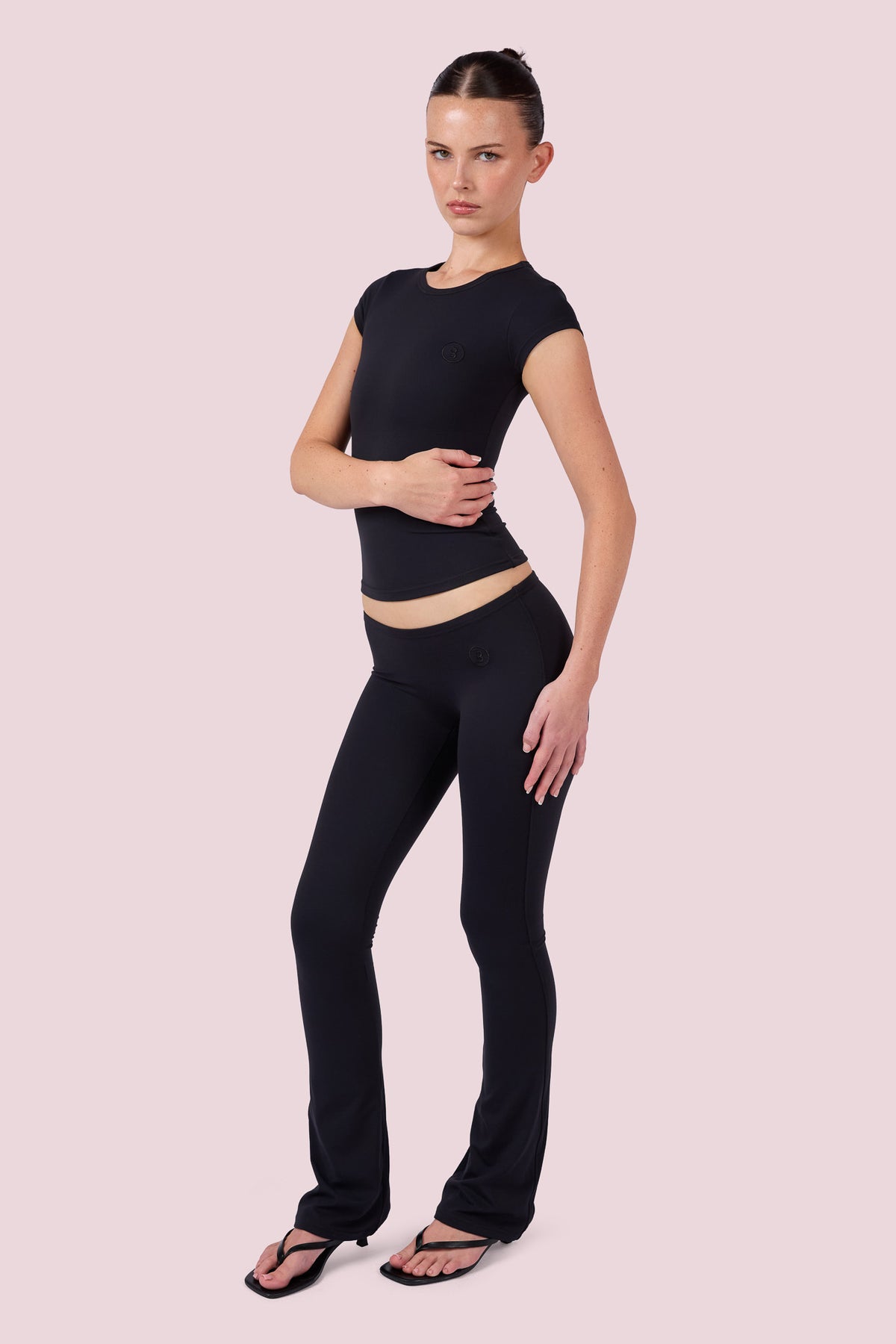 EVERYBODY BASICS LOW WAISTED LEGGINGS (BLACK)
