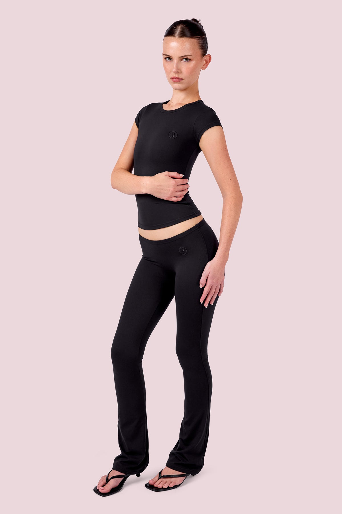EVERYBODY BASICS LOW WAISTED LEGGINGS (BLACK)