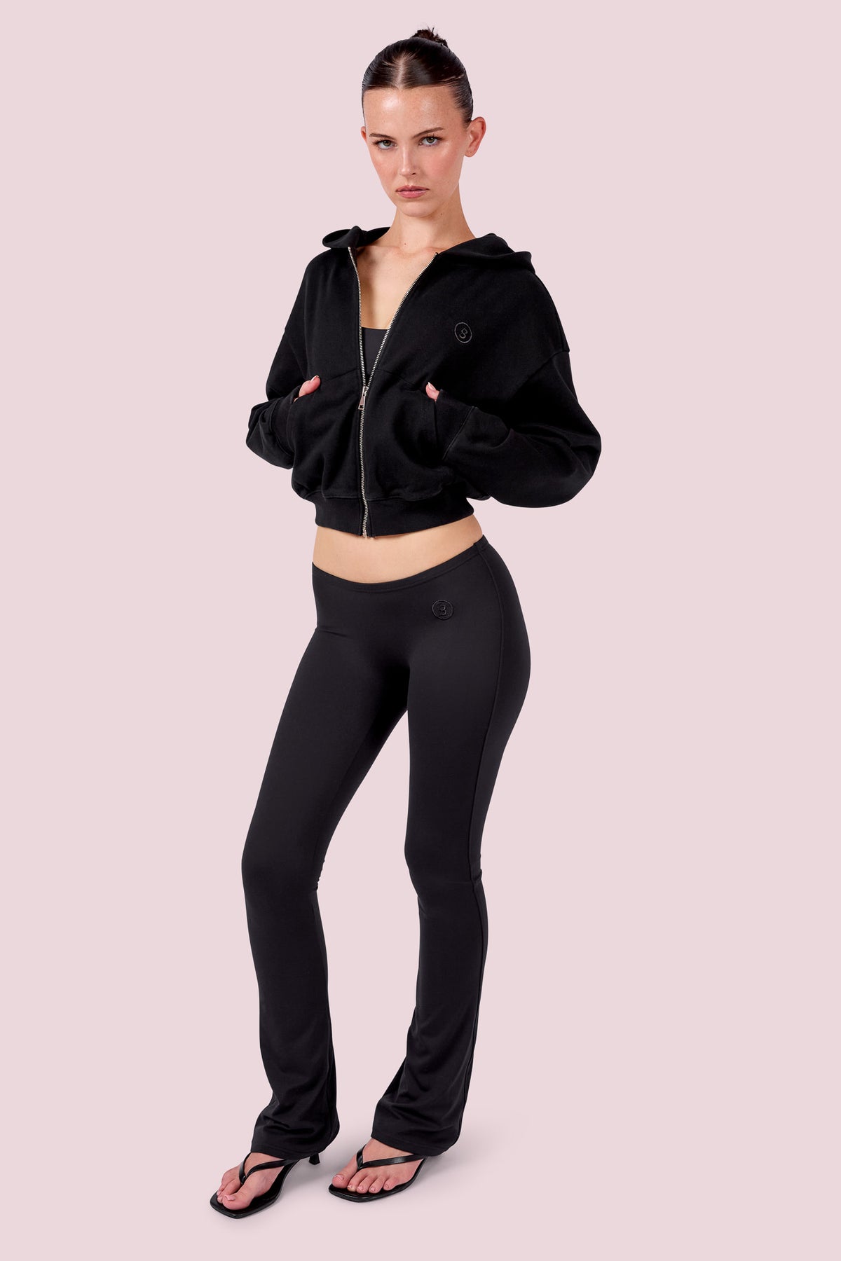 EVERYBODY BASICS LOW WAISTED LEGGINGS (BLACK)