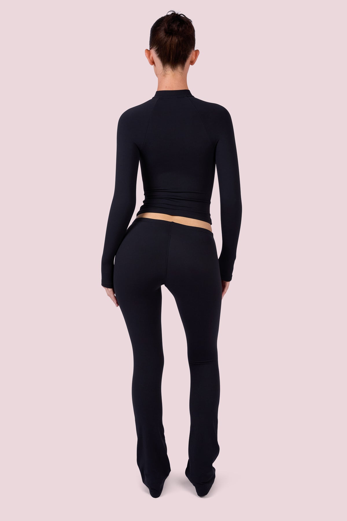 EVERYBODY BASICS LOW WAISTED LEGGINGS (BLACK)