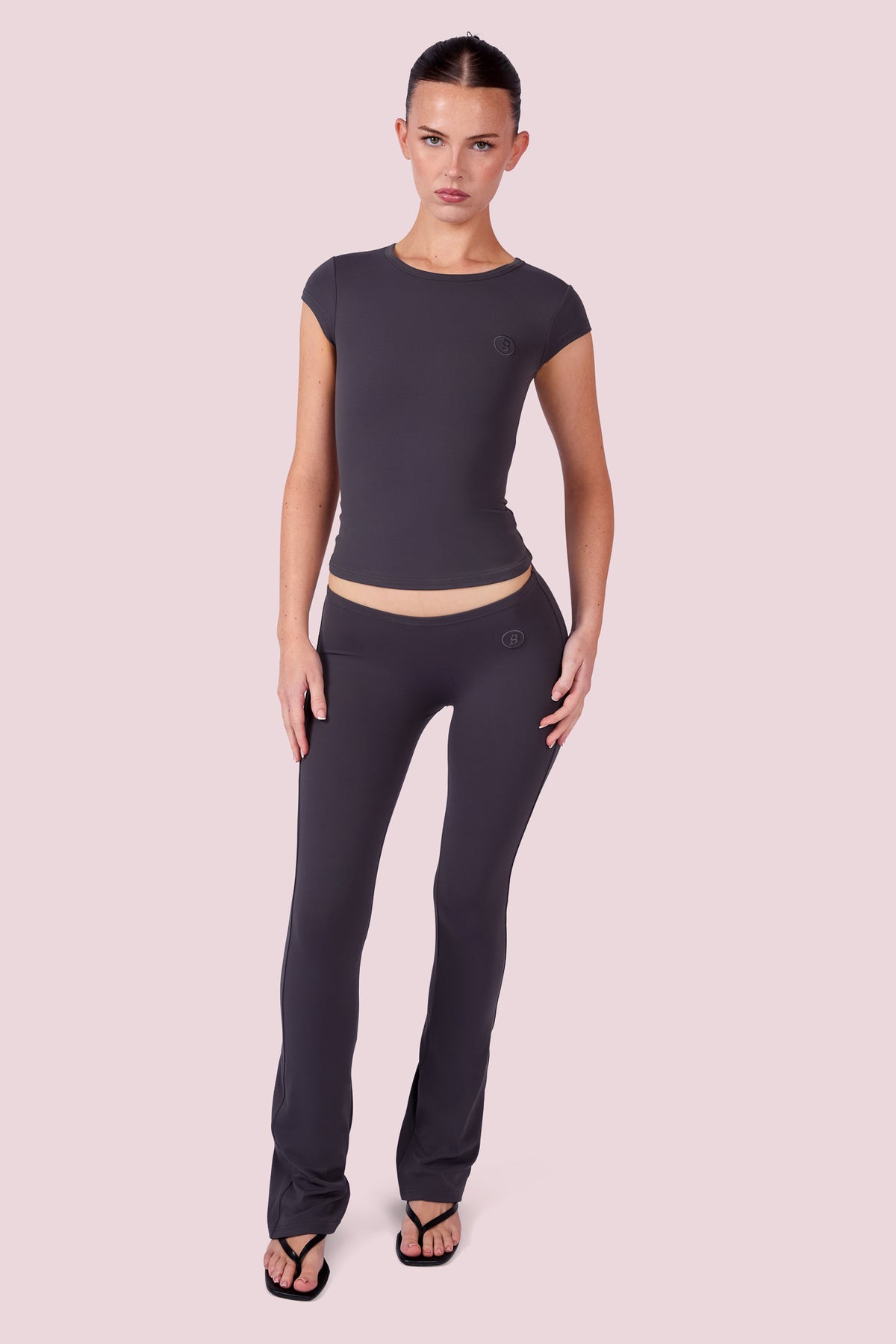 EVERYBODY BASICS LOW WAISTED LEGGINGS (CHARCOAL)
