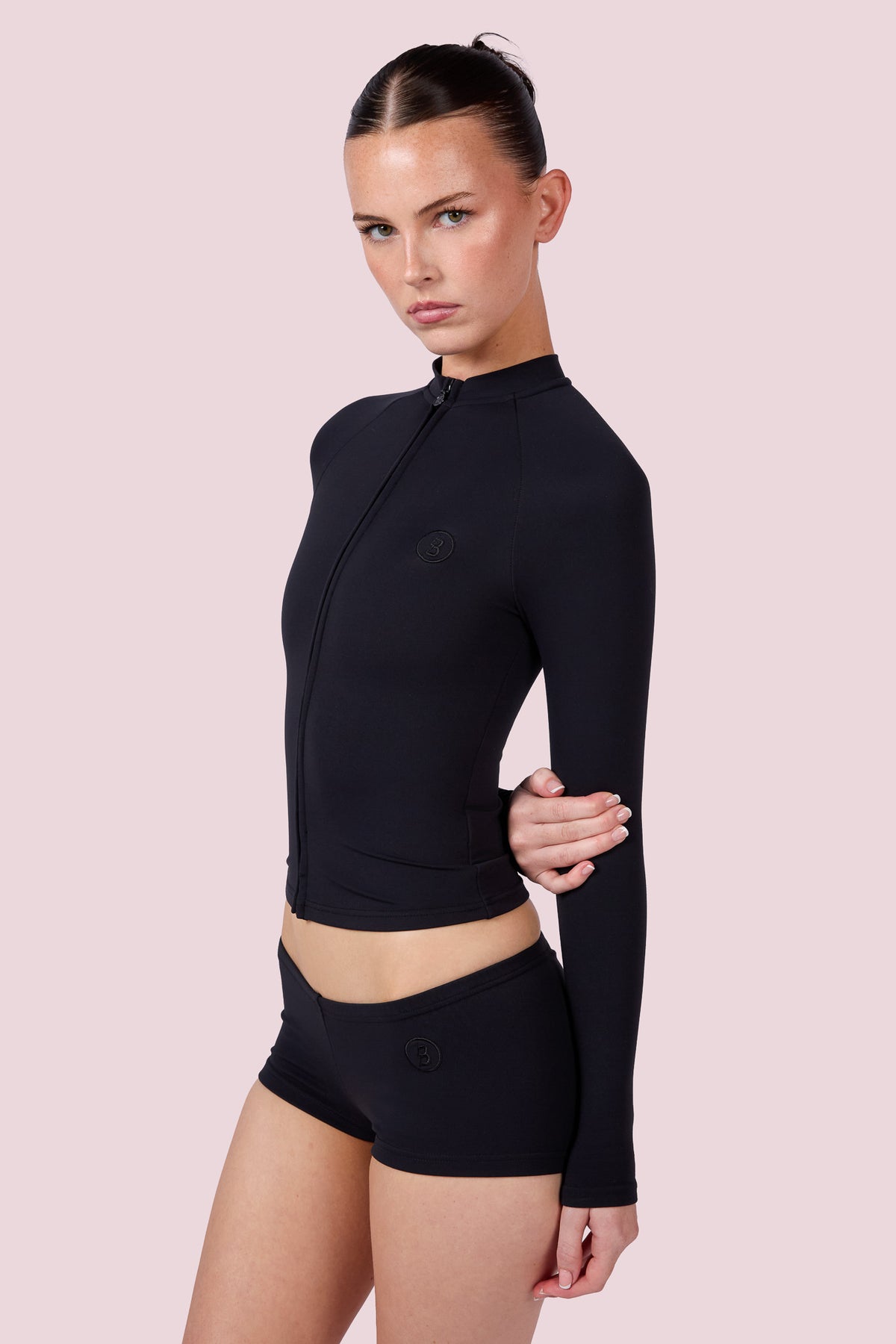 EVERYBODY BASICS MICRO SHORTS (BLACK)