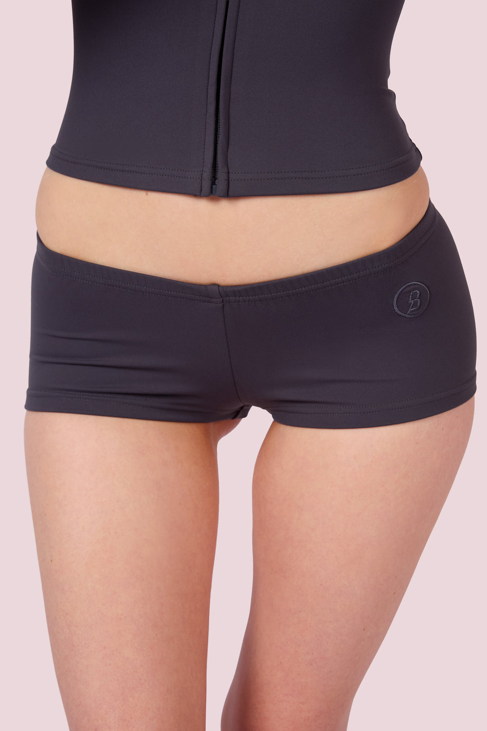 EVERYBODY BASICS MICRO SHORTS (CHARCOAL)