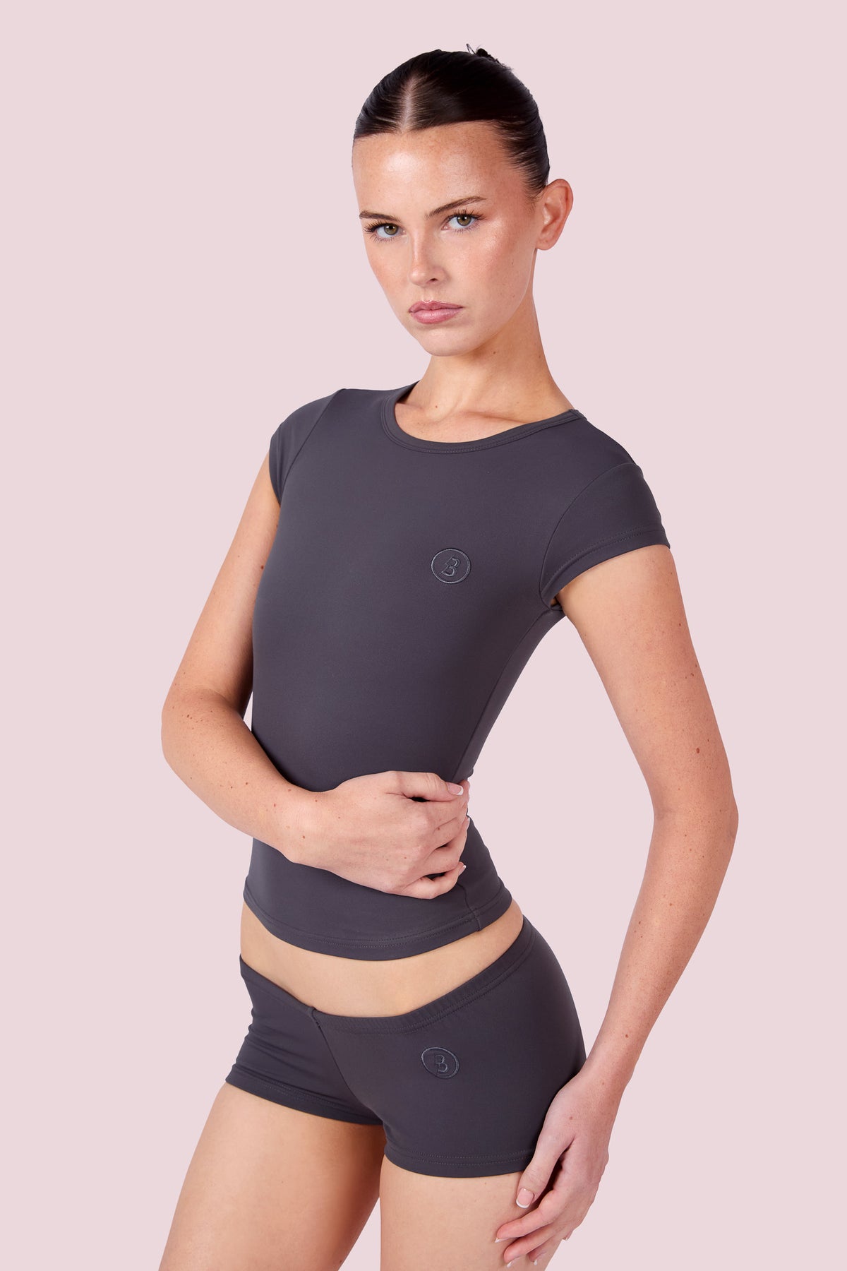 EVERYBODY BASICS MICRO SHORTS (CHARCOAL)
