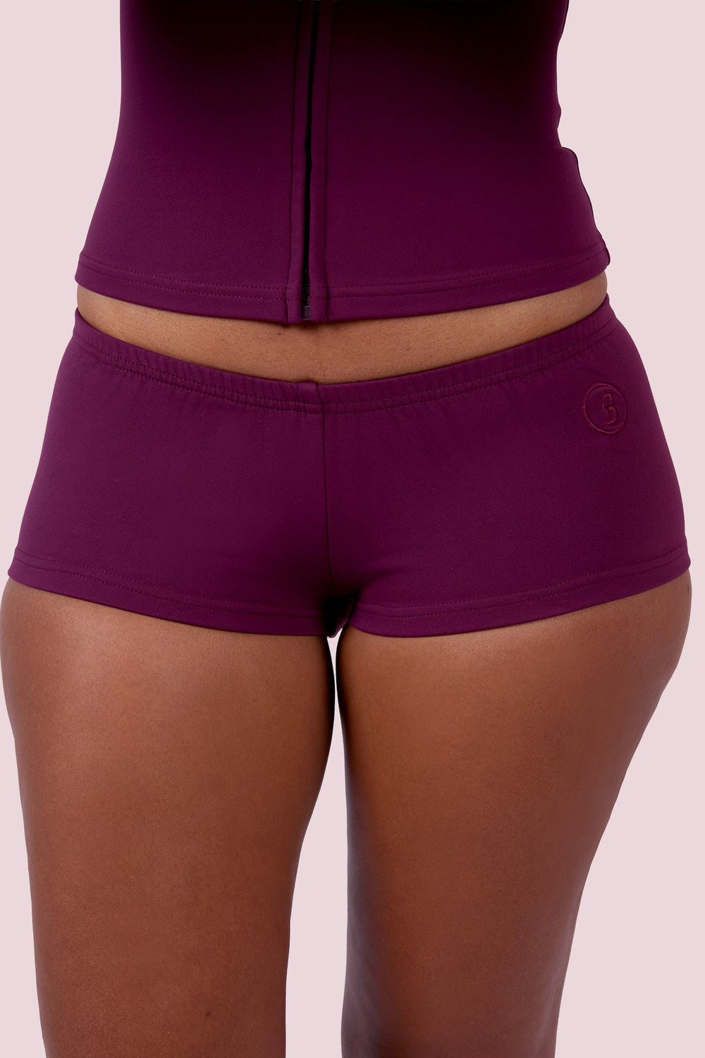 EVERYBODY BASICS MICRO SHORTS (GRAPE WINE)