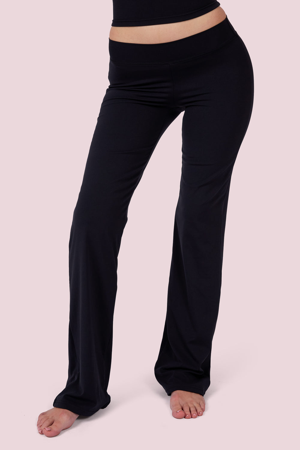 EVERYBODY BASICS MID-RISE PANTS (BLACK)