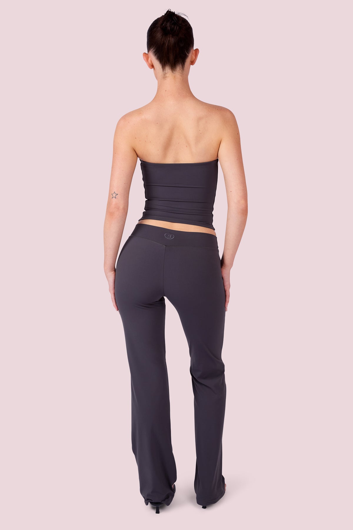 EVERYBODY BASICS MID-RISE PANTS (CHARCOAL)
