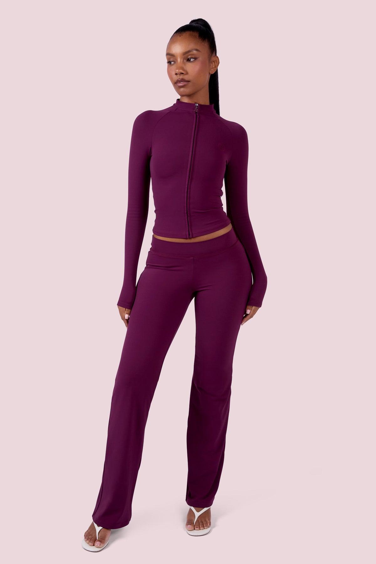 EVERYBODY BASICS MID-RISE PANTS (GRAPE WINE)