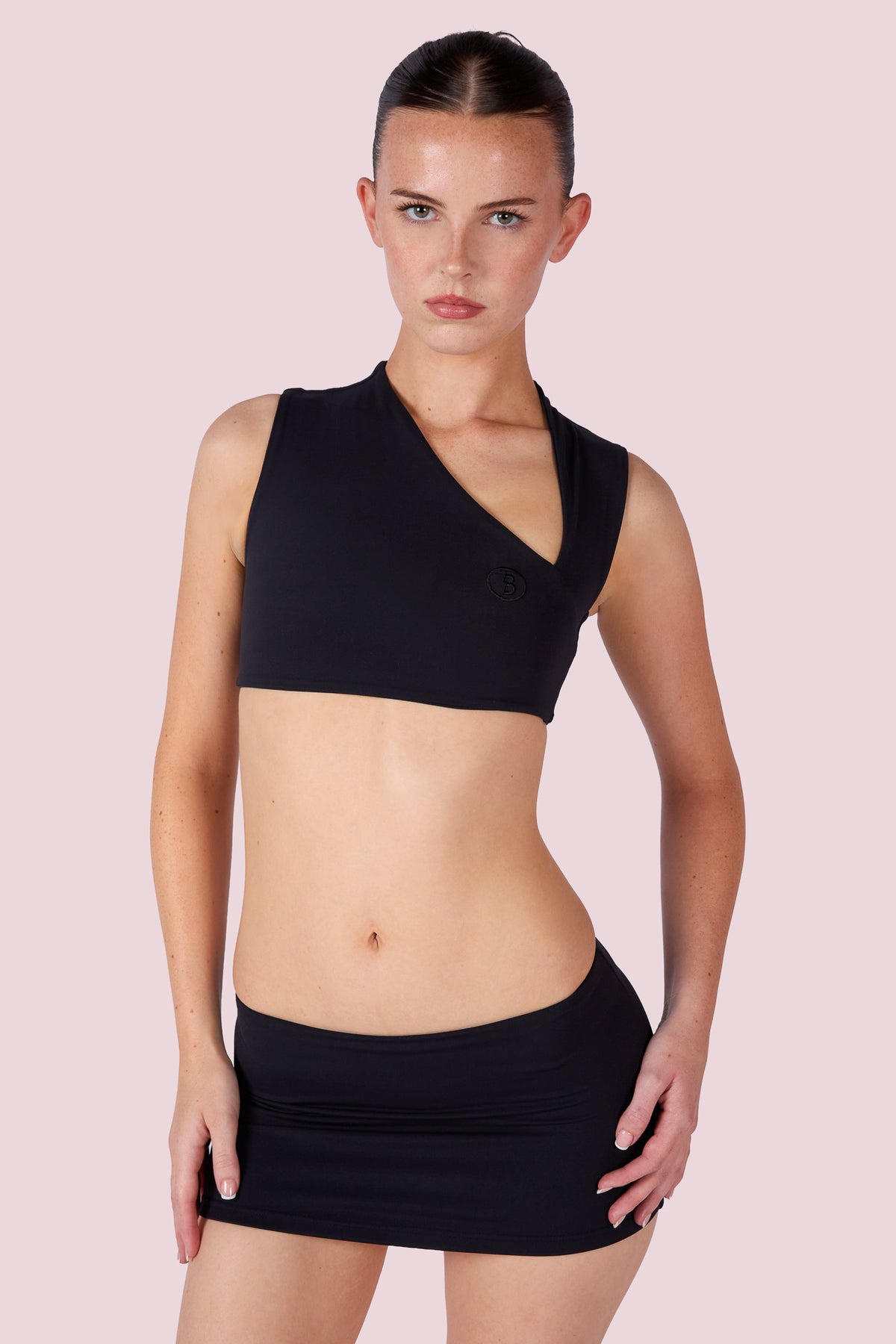 EVERYBODY BASICS MINI SKIRT (BLACK)