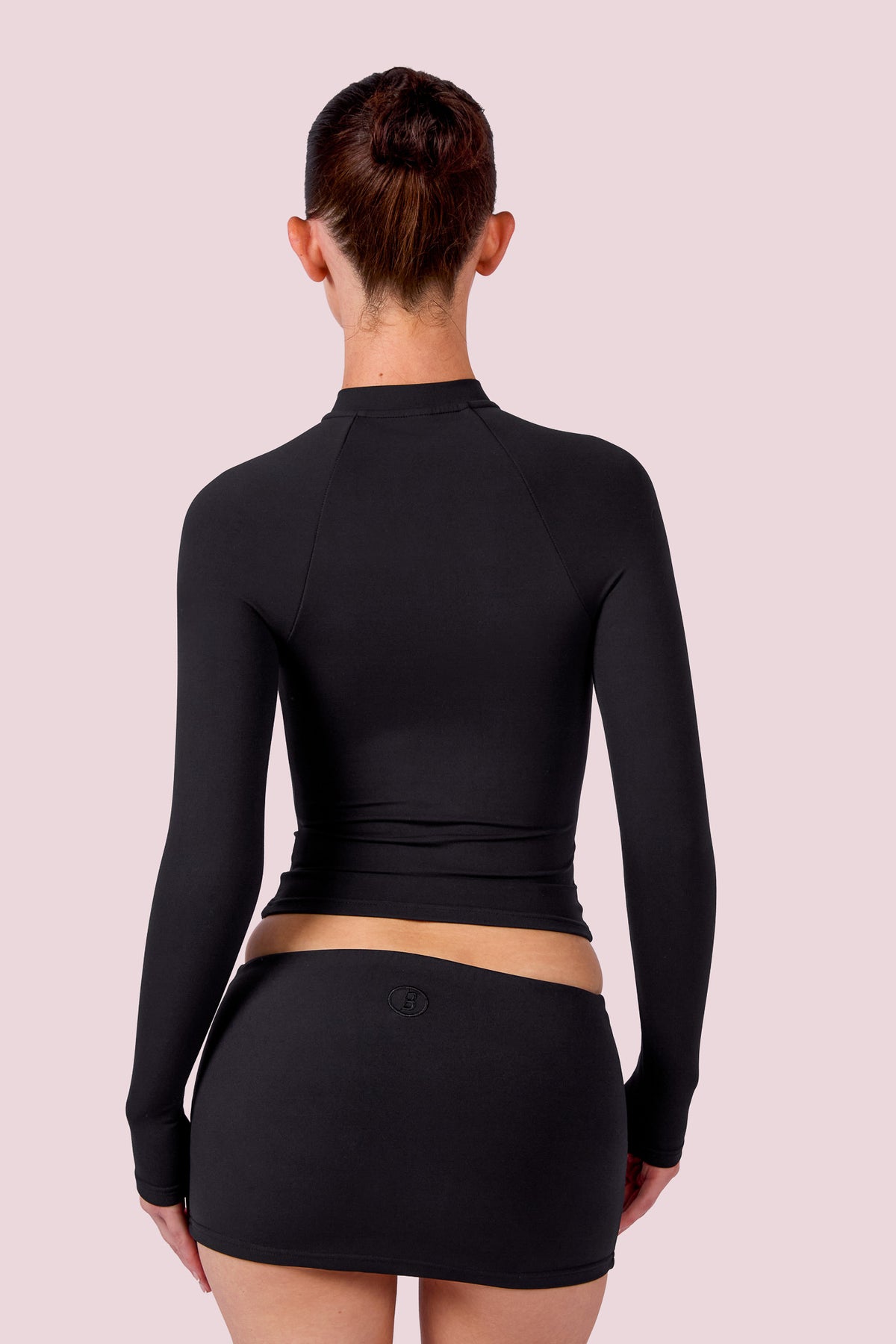 EVERYBODY BASICS MINI SKIRT (BLACK)