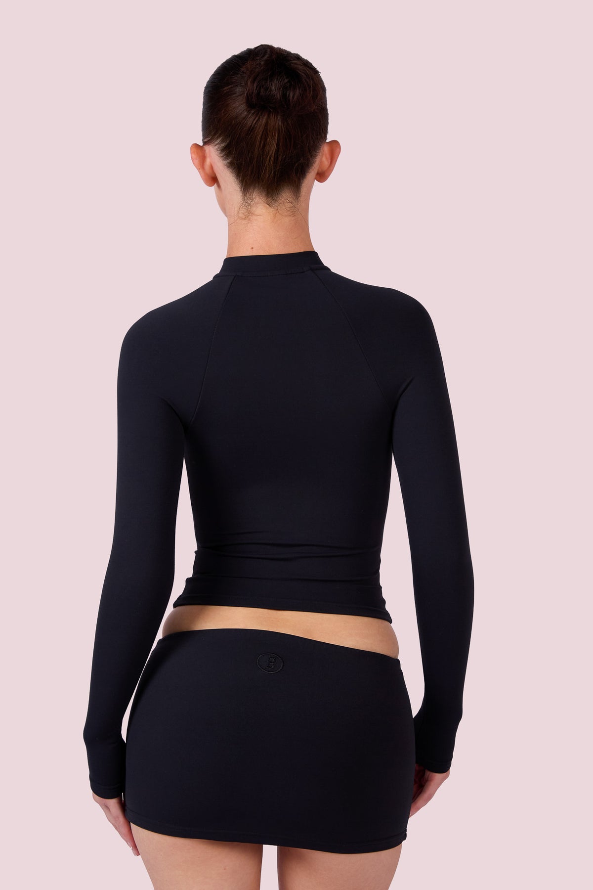 EVERYBODY BASICS MINI SKIRT (BLACK)